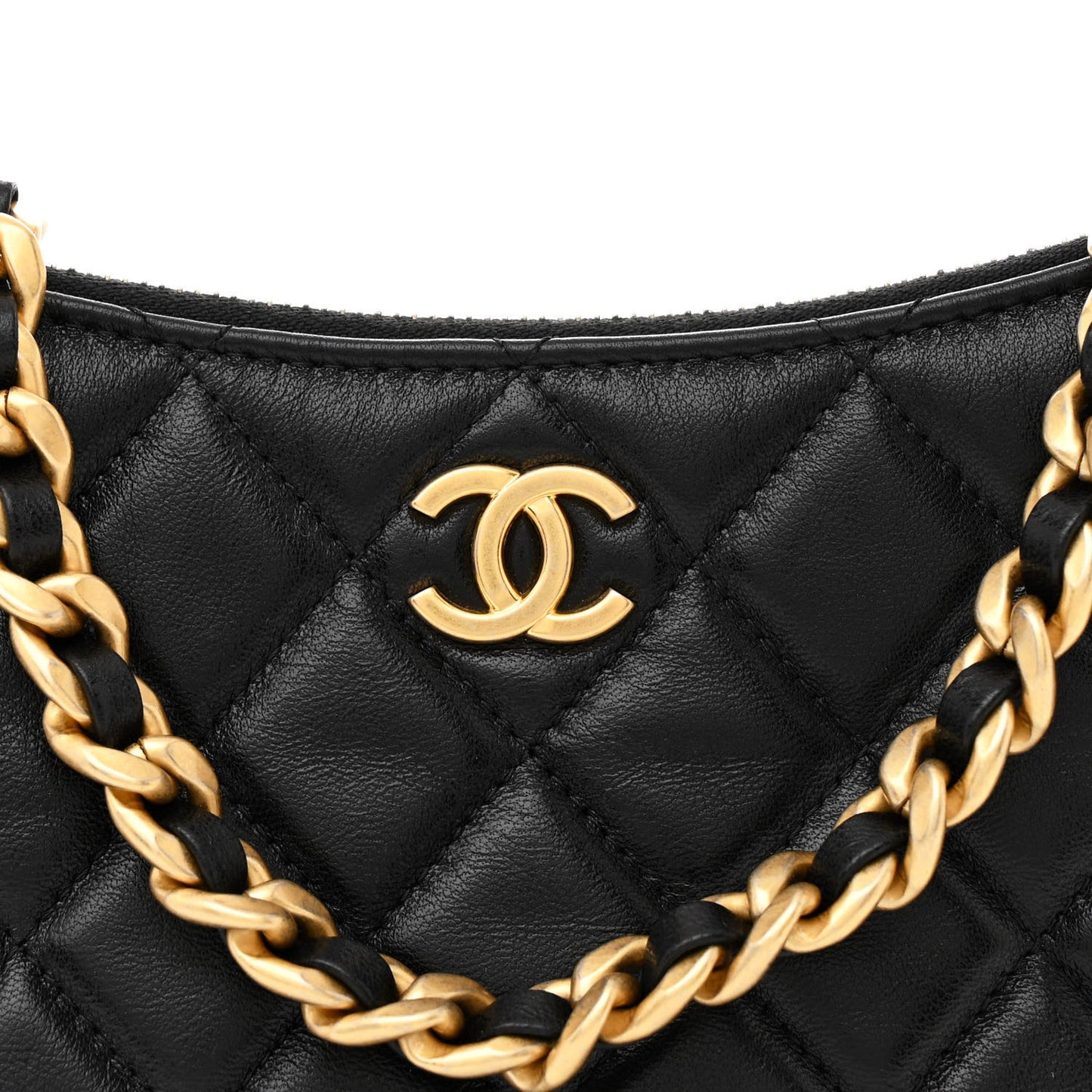 Shiny Crumpled Lambskin Quilted Large Trendy Chain Around Hobo Black