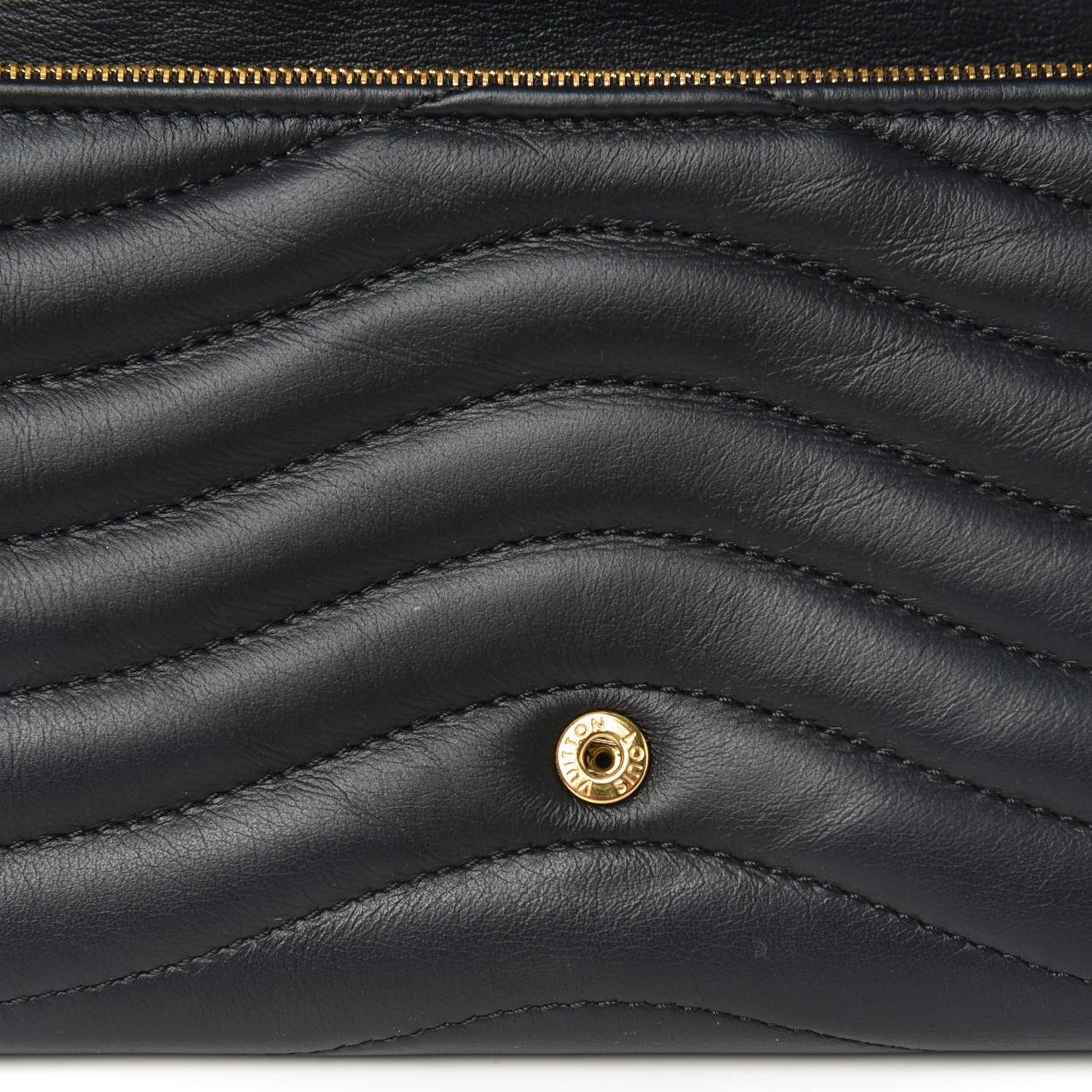 Calfskin New Wave Long Wallet Black