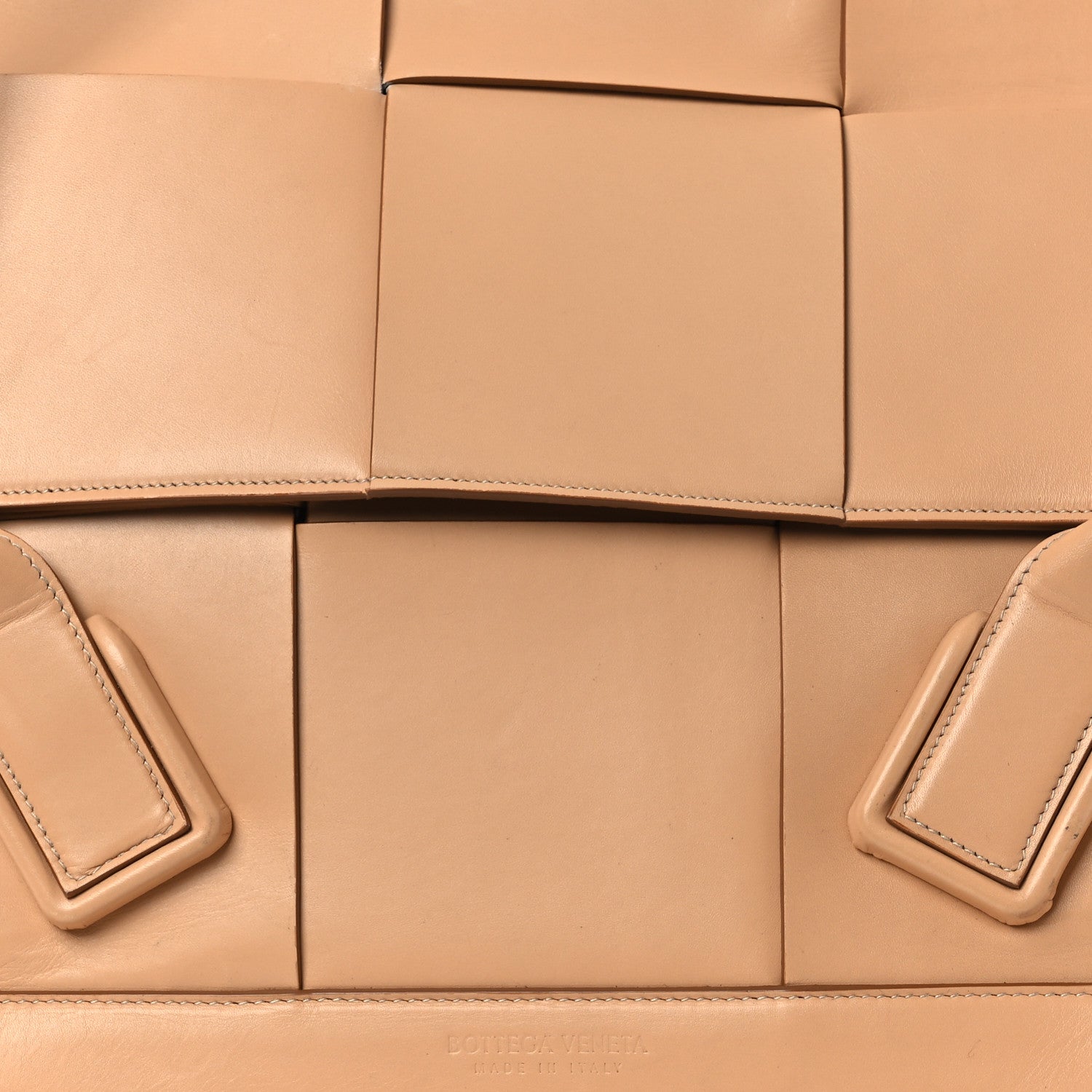 Bottega Veneta Grained Calfskin Maxi Intrecciato Medium Arco Nude 8 of 13