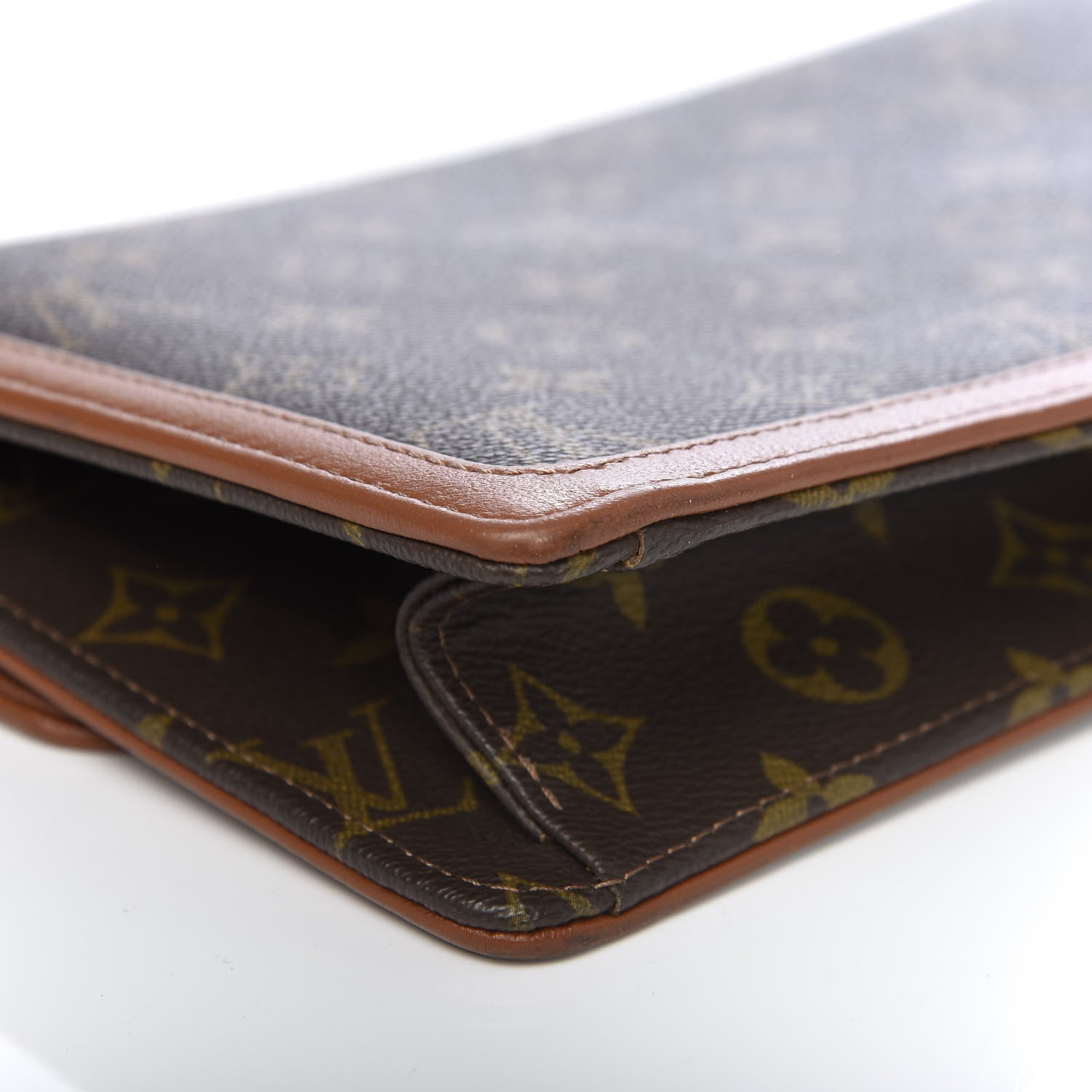 Louis Vuitton Monogram Pochette Dame 29 9 of 11