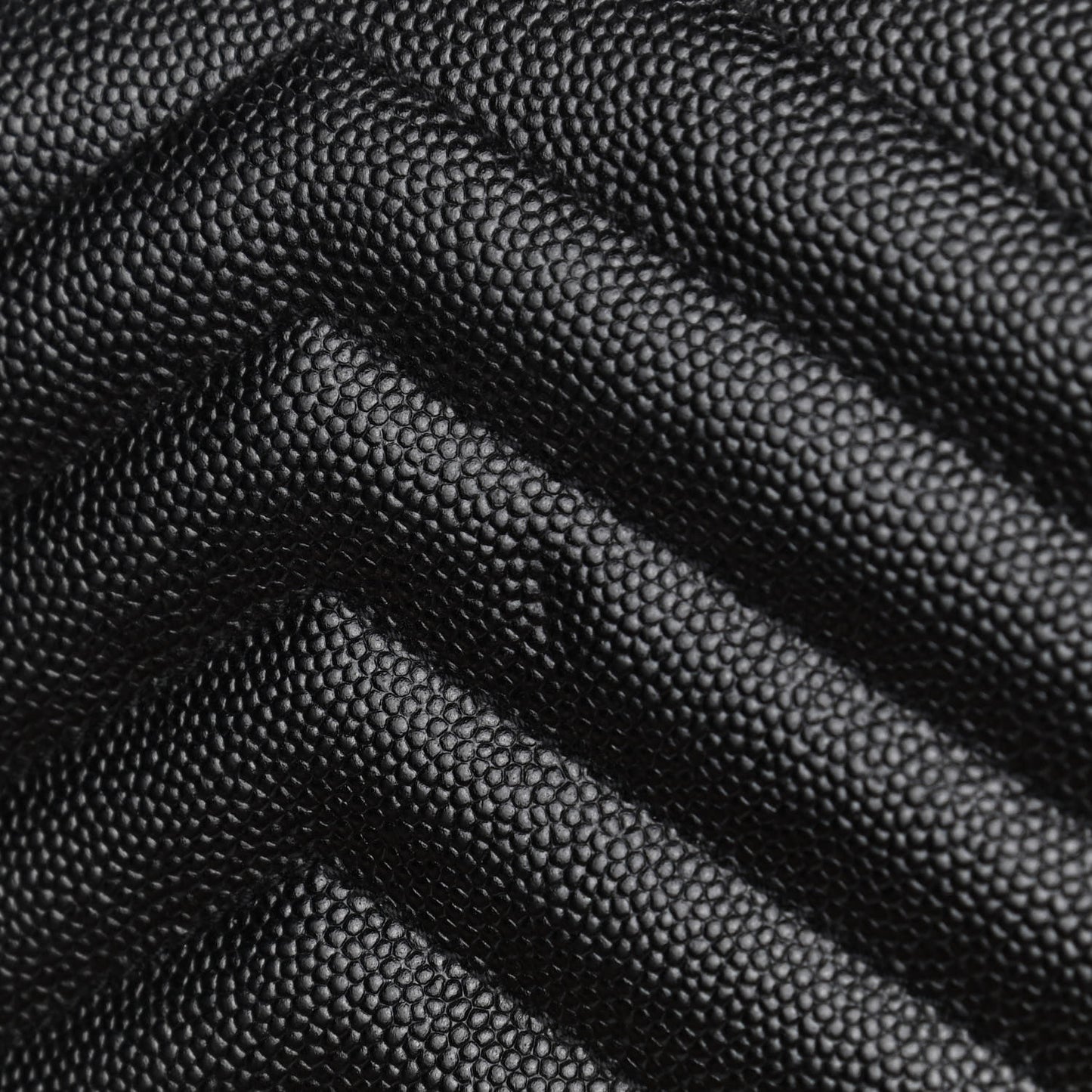 Grain De Poudre Matelasse Chevron Monogram Chain Wallet Black