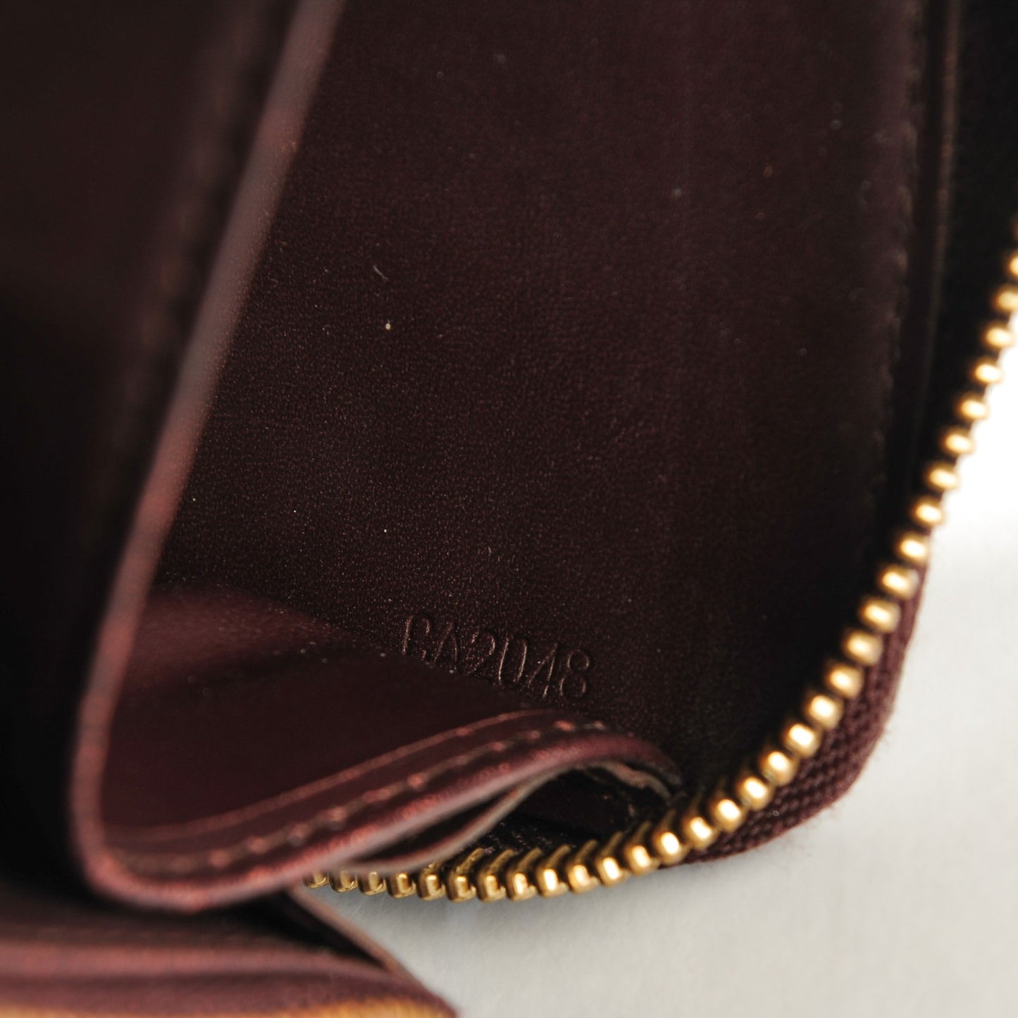 Vernis Zippy Wallet Amarante