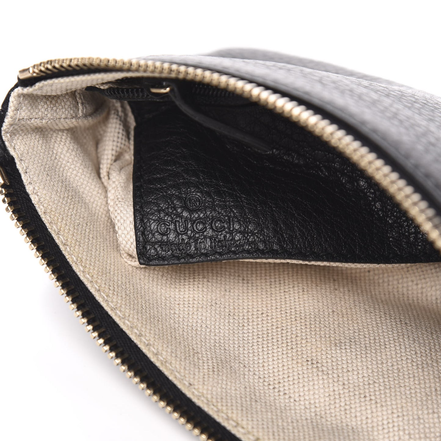 Pebbled Calfskin Soho Wristlet Black