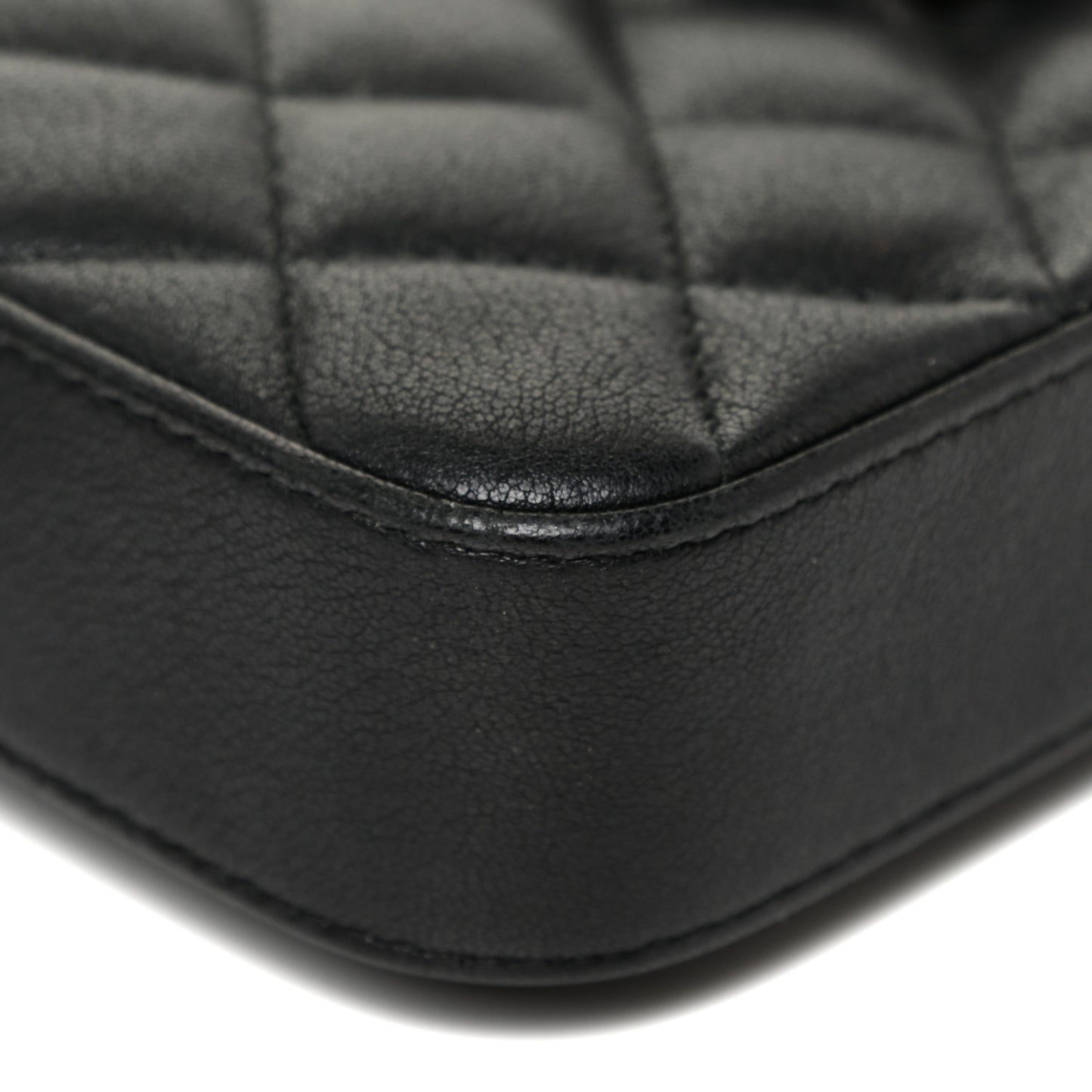 Lambskin Quilted CC Box Clutch With Chain Black
