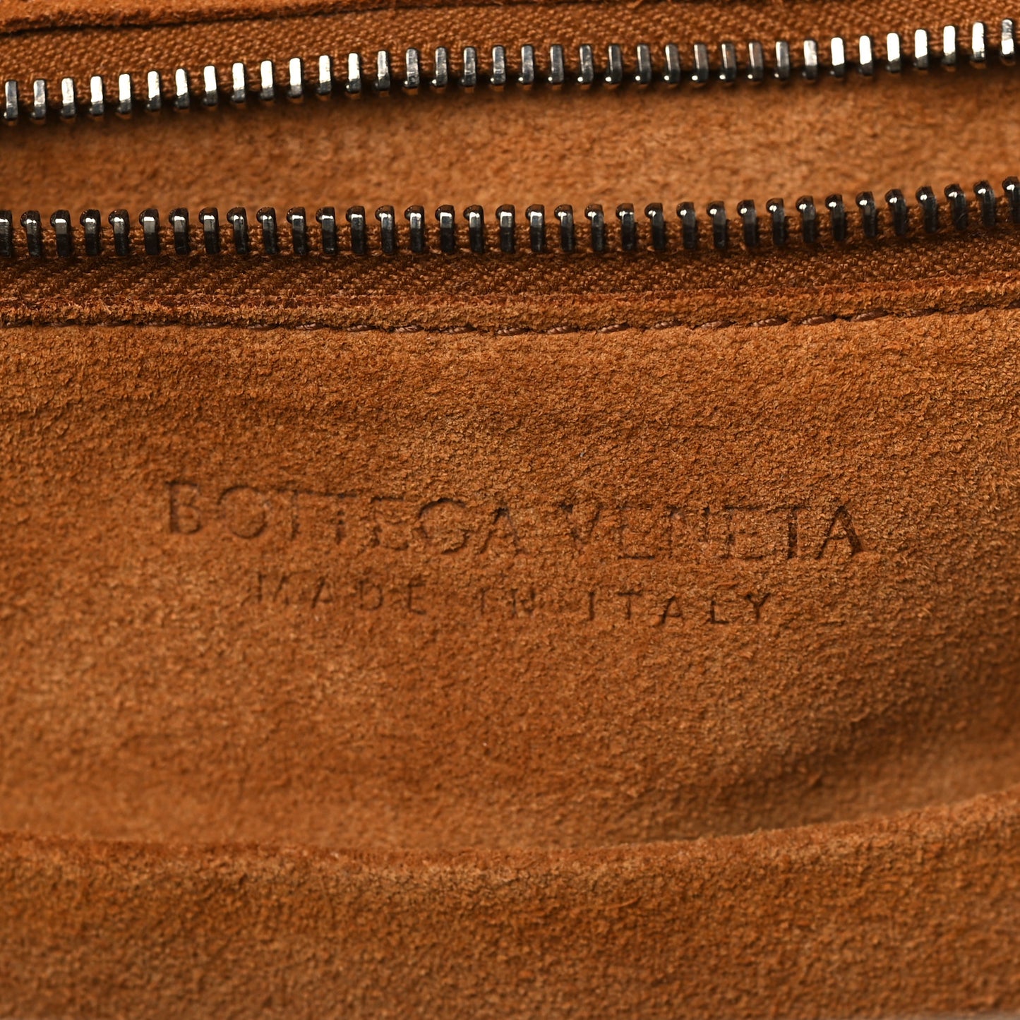 French Calfskin Maxi Intrecciato Small Arco Bianco