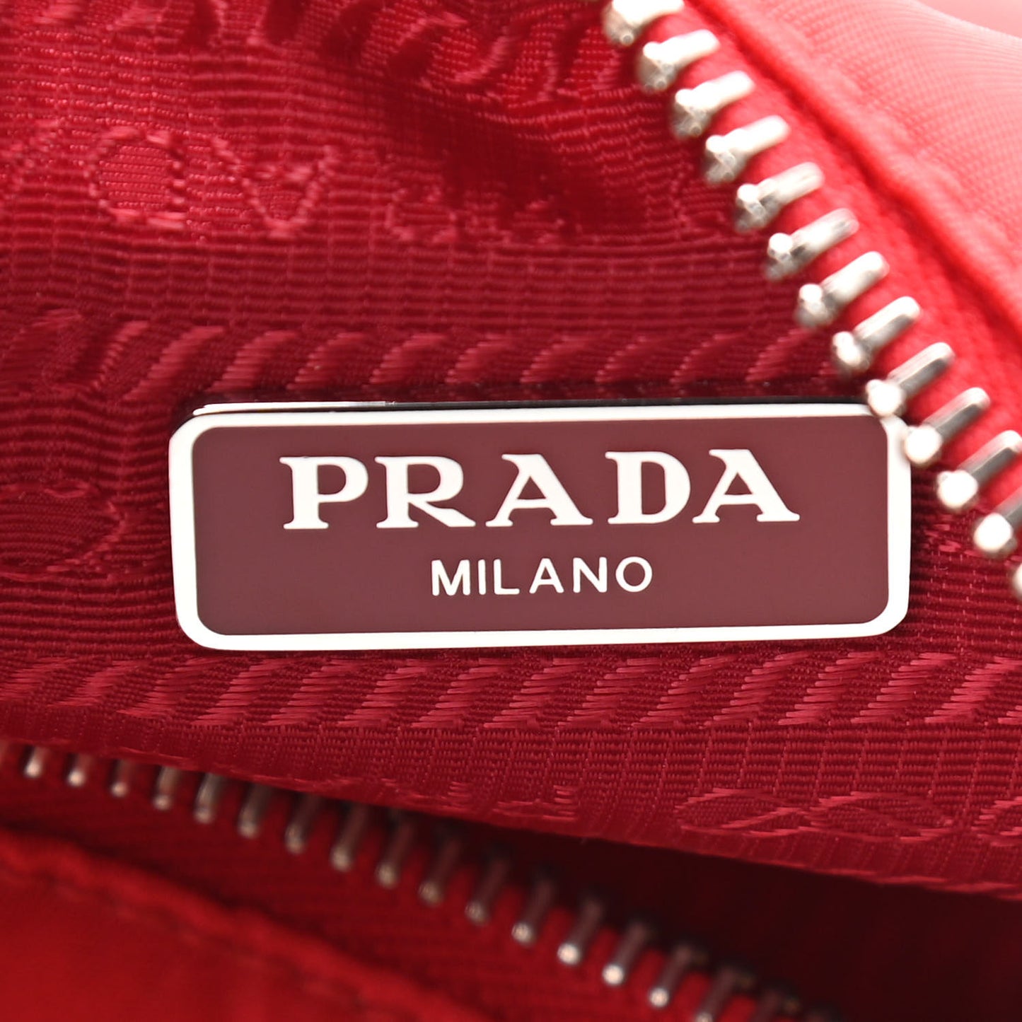 Nylon Re-Edition 2005 Shoulder Bag Rosso