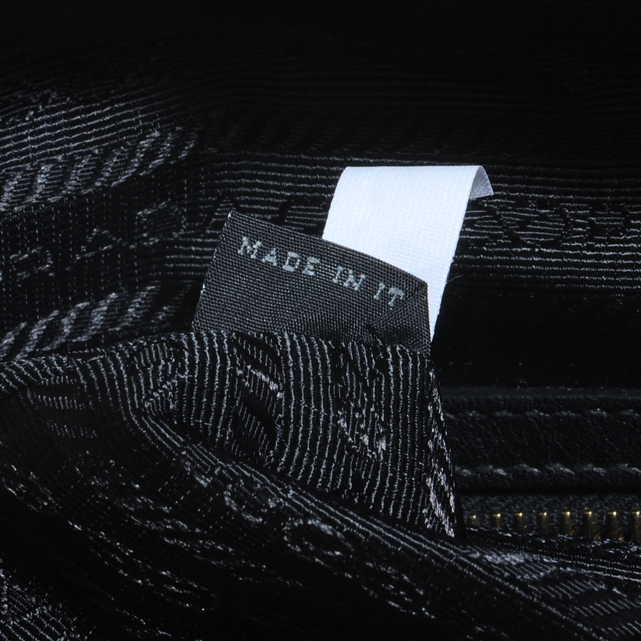 Vitello Daino Shoulder Bag Nero Black