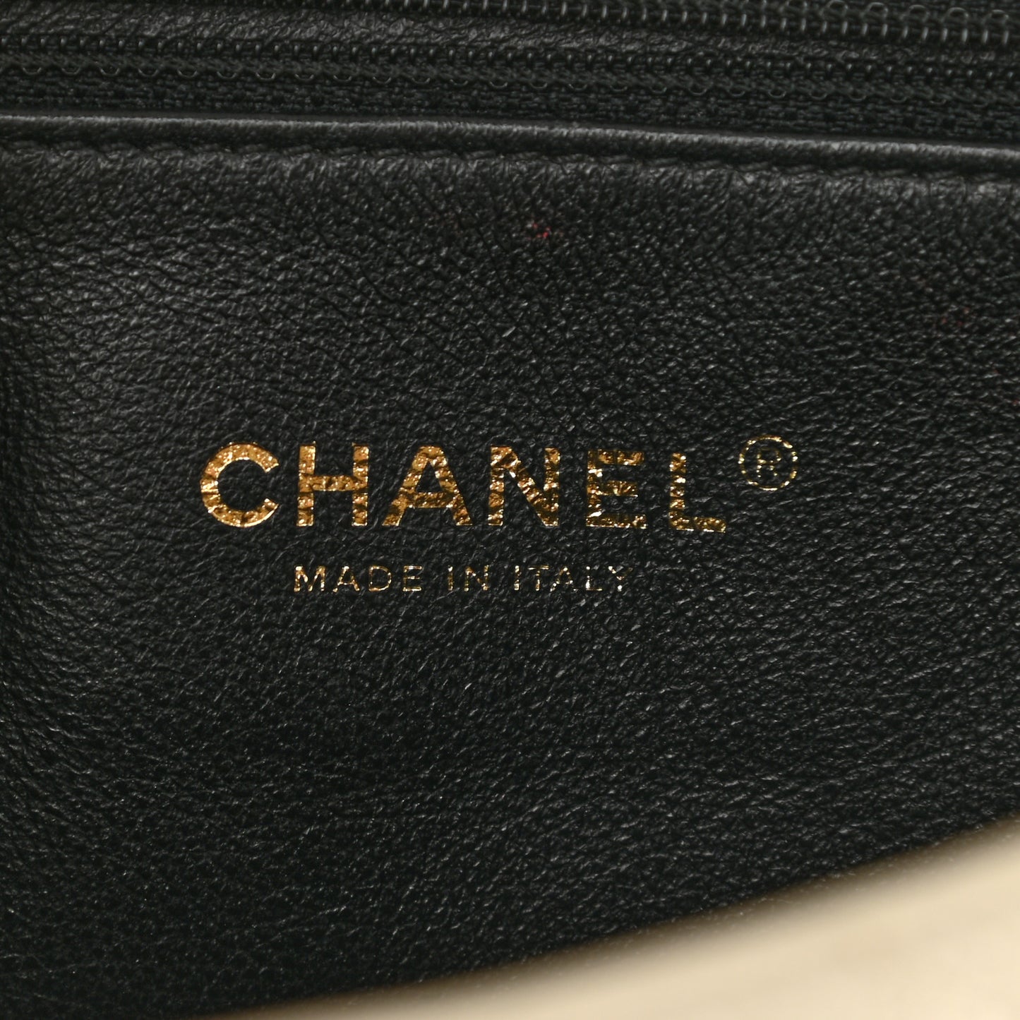 Caviar Quilted Small CC Filigree Flap White Black
