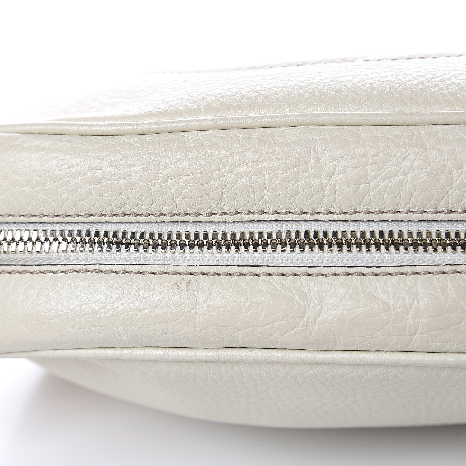 Gucci Pebbled Calfskin Small Soho Disco Bag Off White 8 of 12