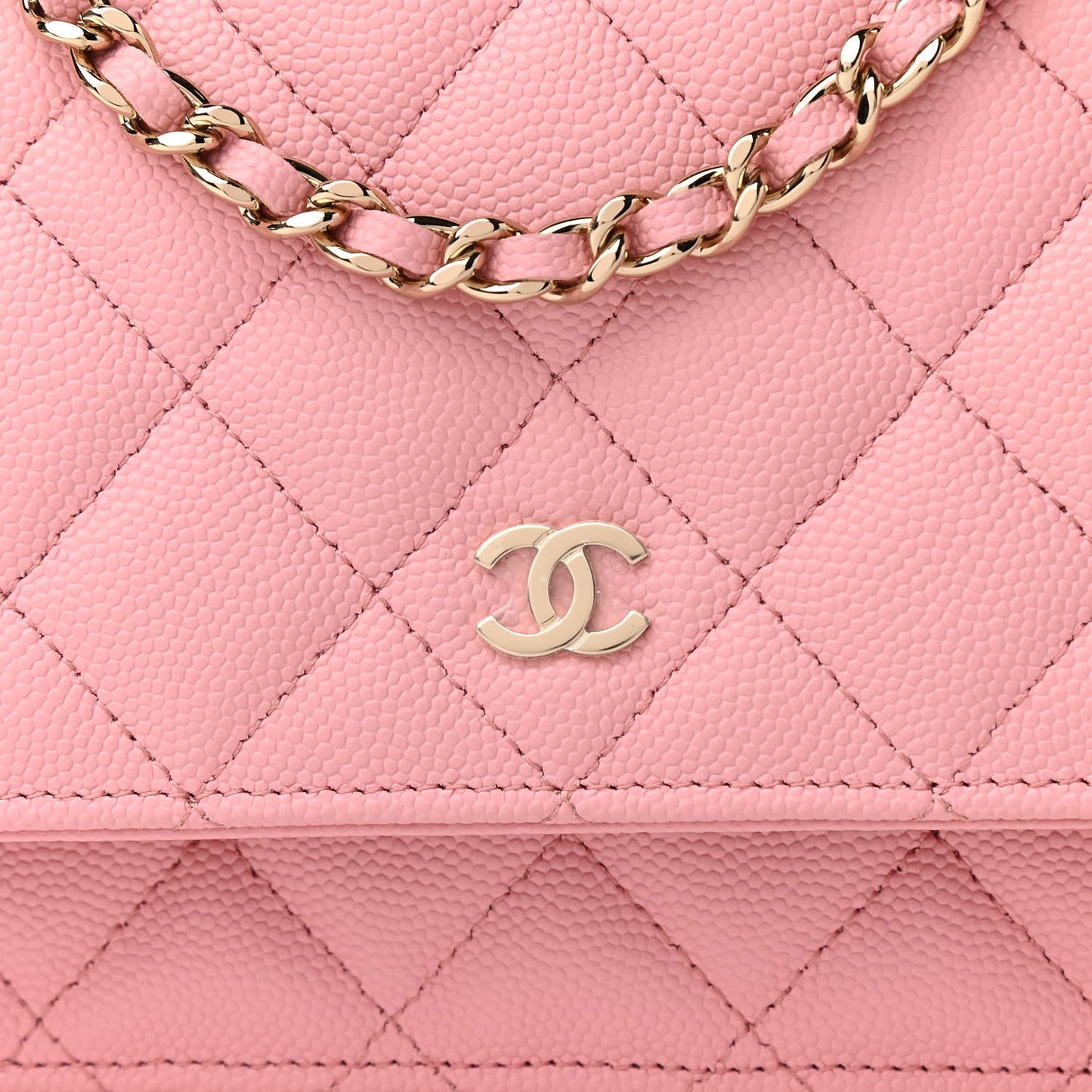 Caviar Quilted Wallet on Chain WOC Light Pink