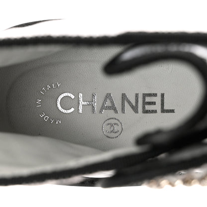 Chanel Fabric Grosgrain Quilted Cap Toe Lace Up Combat Boots 40 White Black 7 of 12