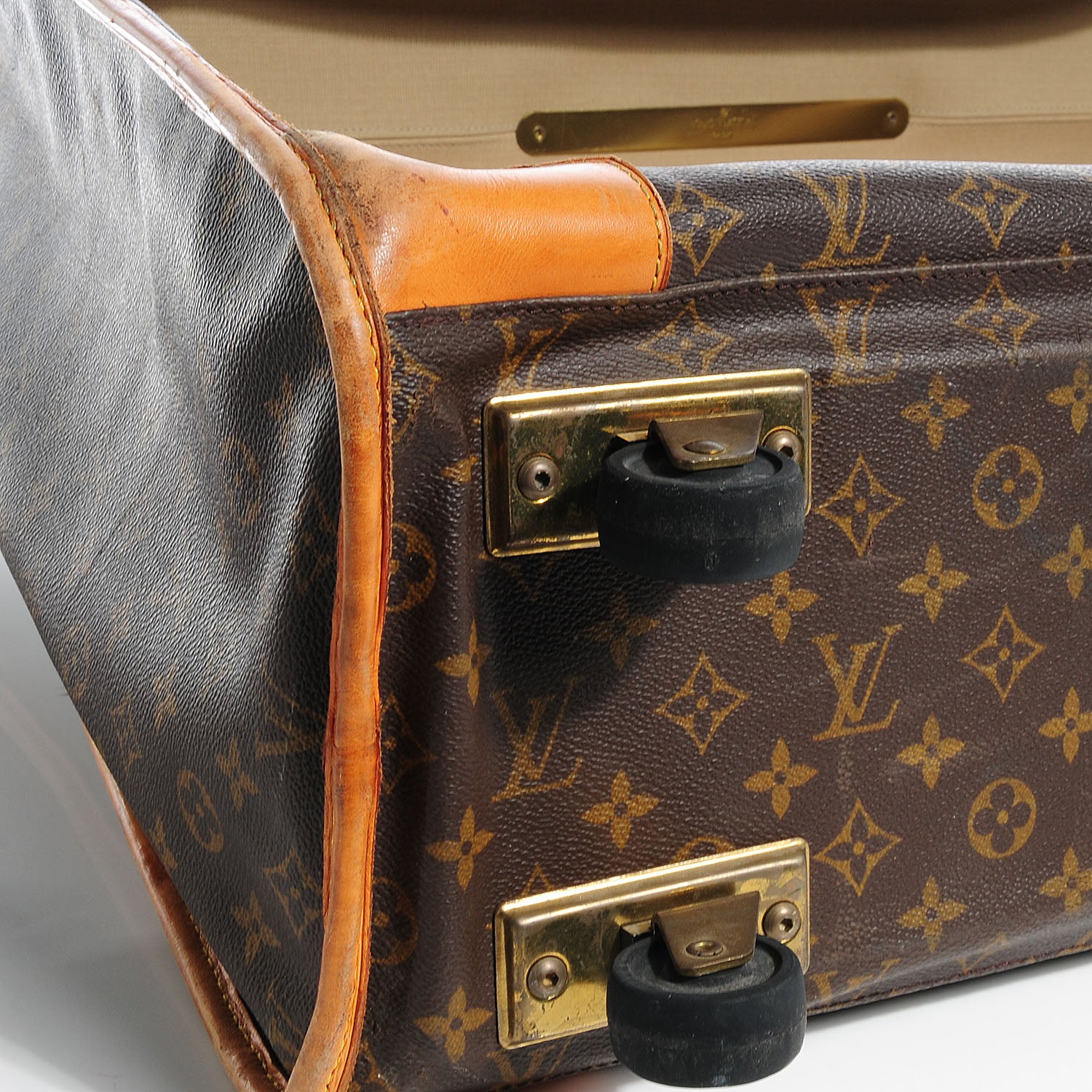 Louis Vuitton Monogram Pullman 75 8 of 11