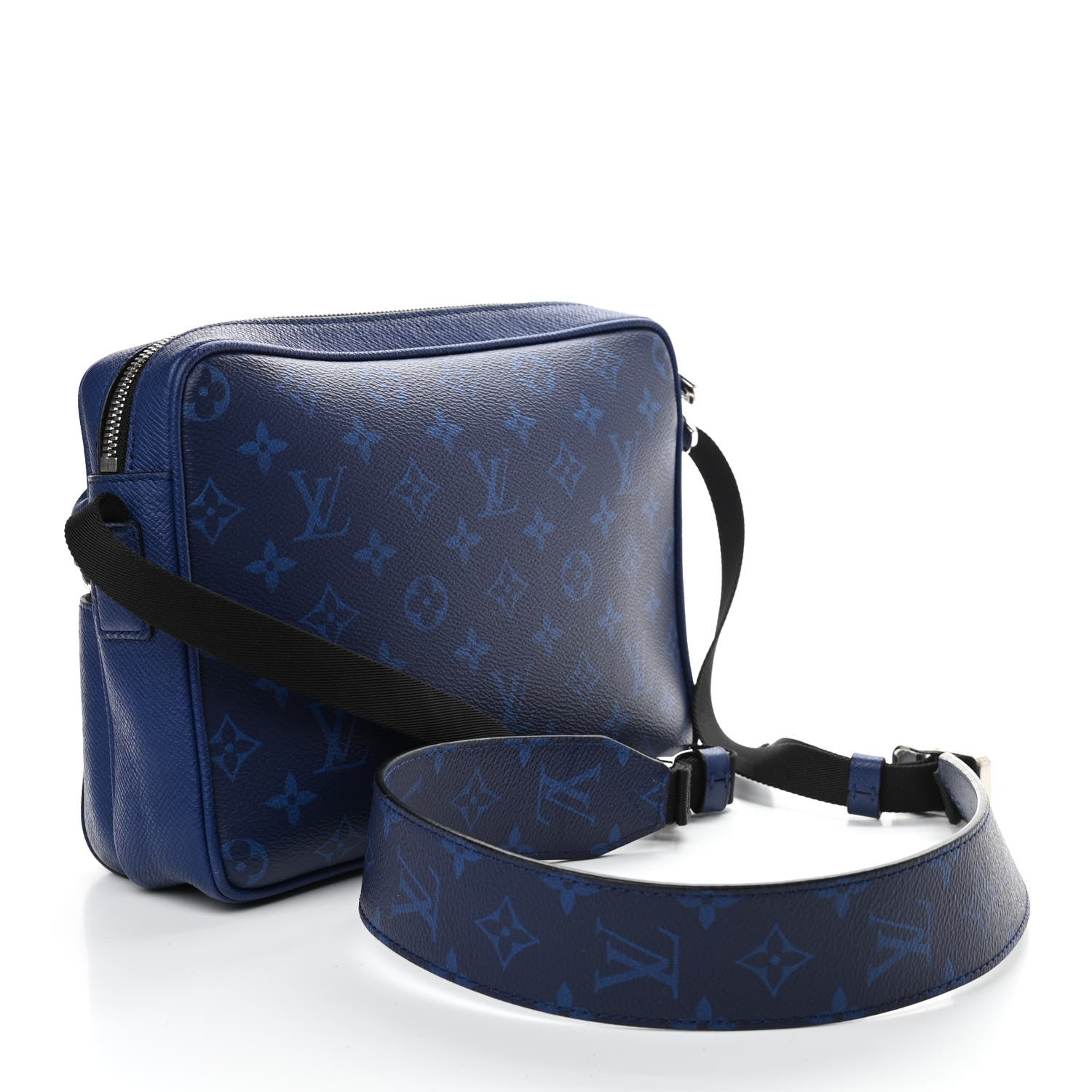 Louis Vuitton Taiga Monogram Outdoor Messenger Cobalt 3 of 10