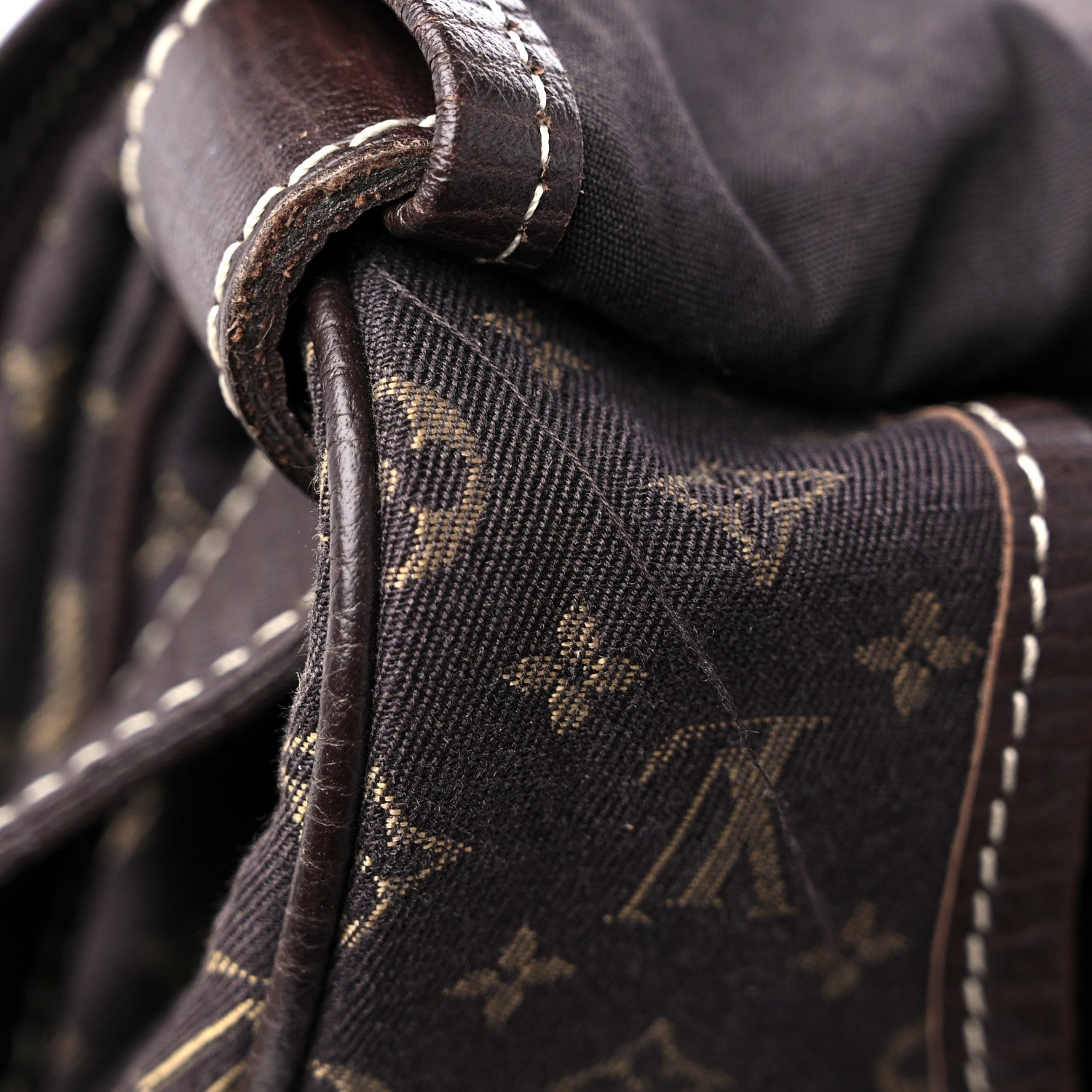 Louis Vuitton Mini Lin Saumur XL Ebene 12 of 16