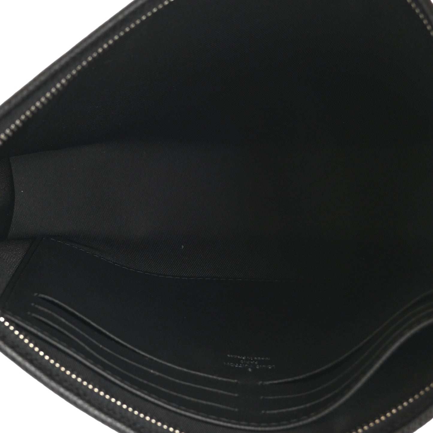 Taiga Pochette Voyage MM Black