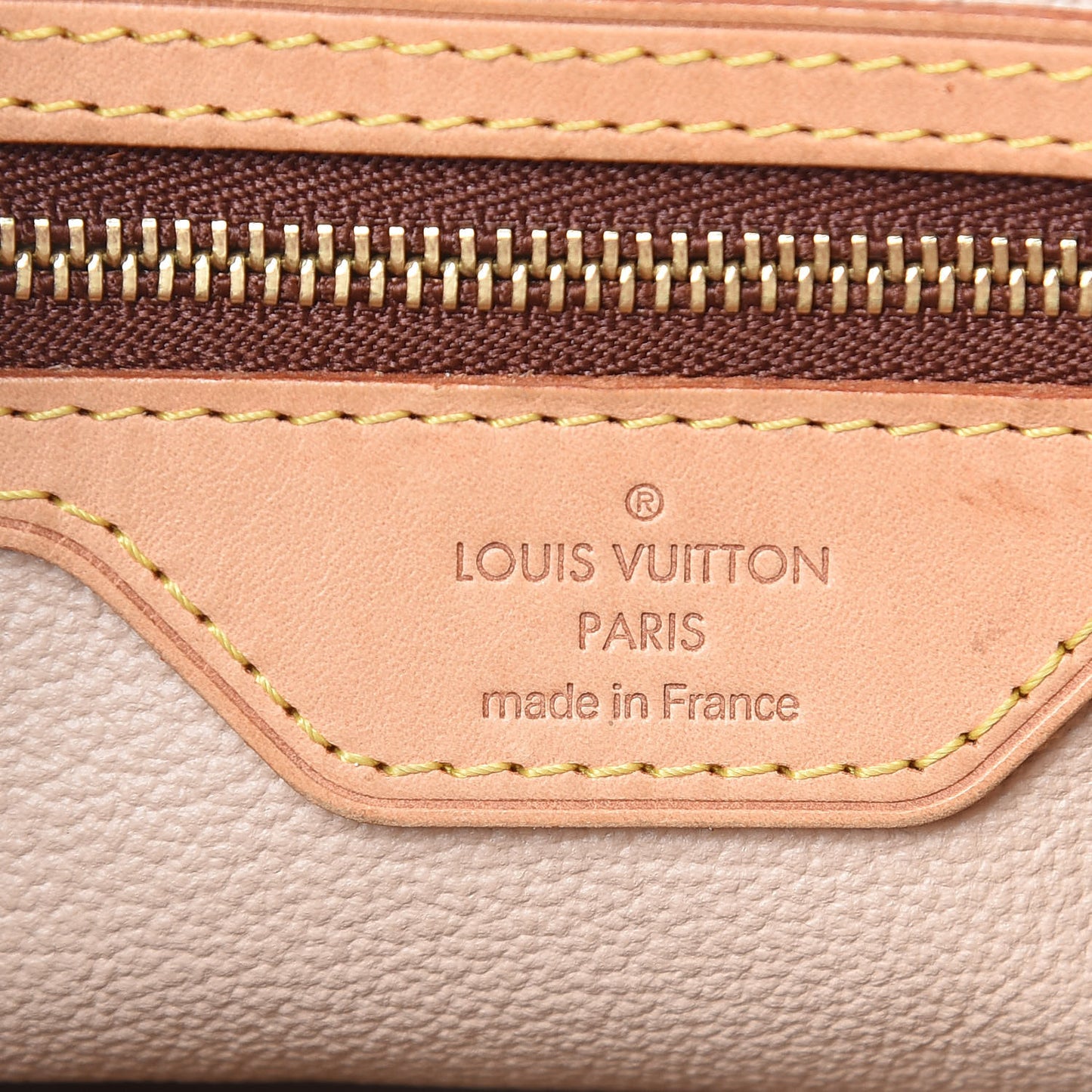 Monogram Petit Bucket 23