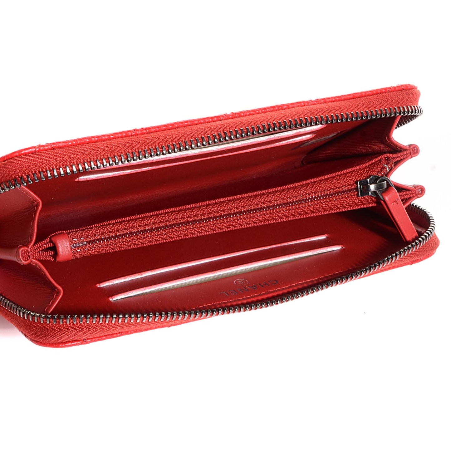 Caviar Quilted Small Zip Around Wallet Red