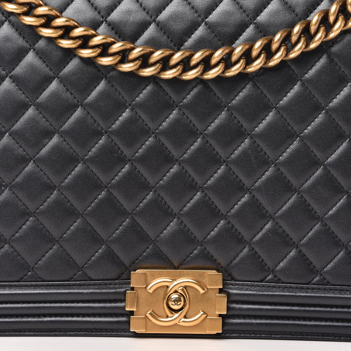 Calfskin Quilted Large Boy Flap Black