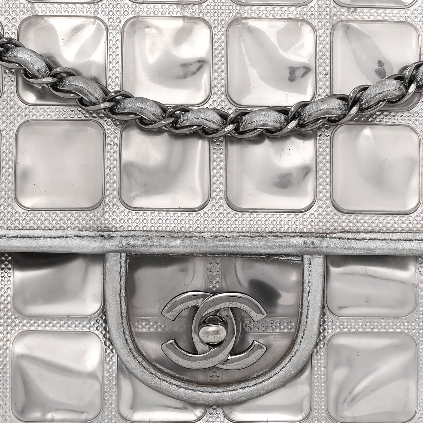 Vinyl Large Ice Cube Flap Silver