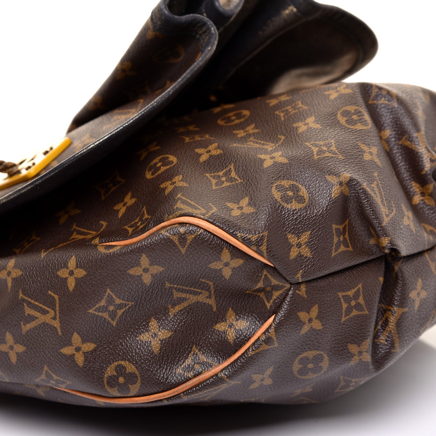Monogram Kalahari GM