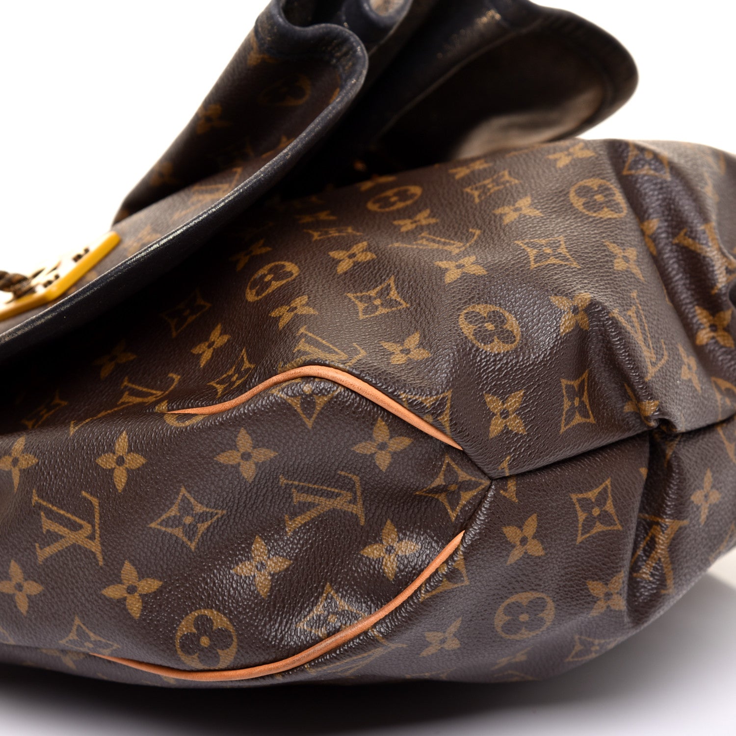 Louis Vuitton Monogram Kalahari GM 6 of 9