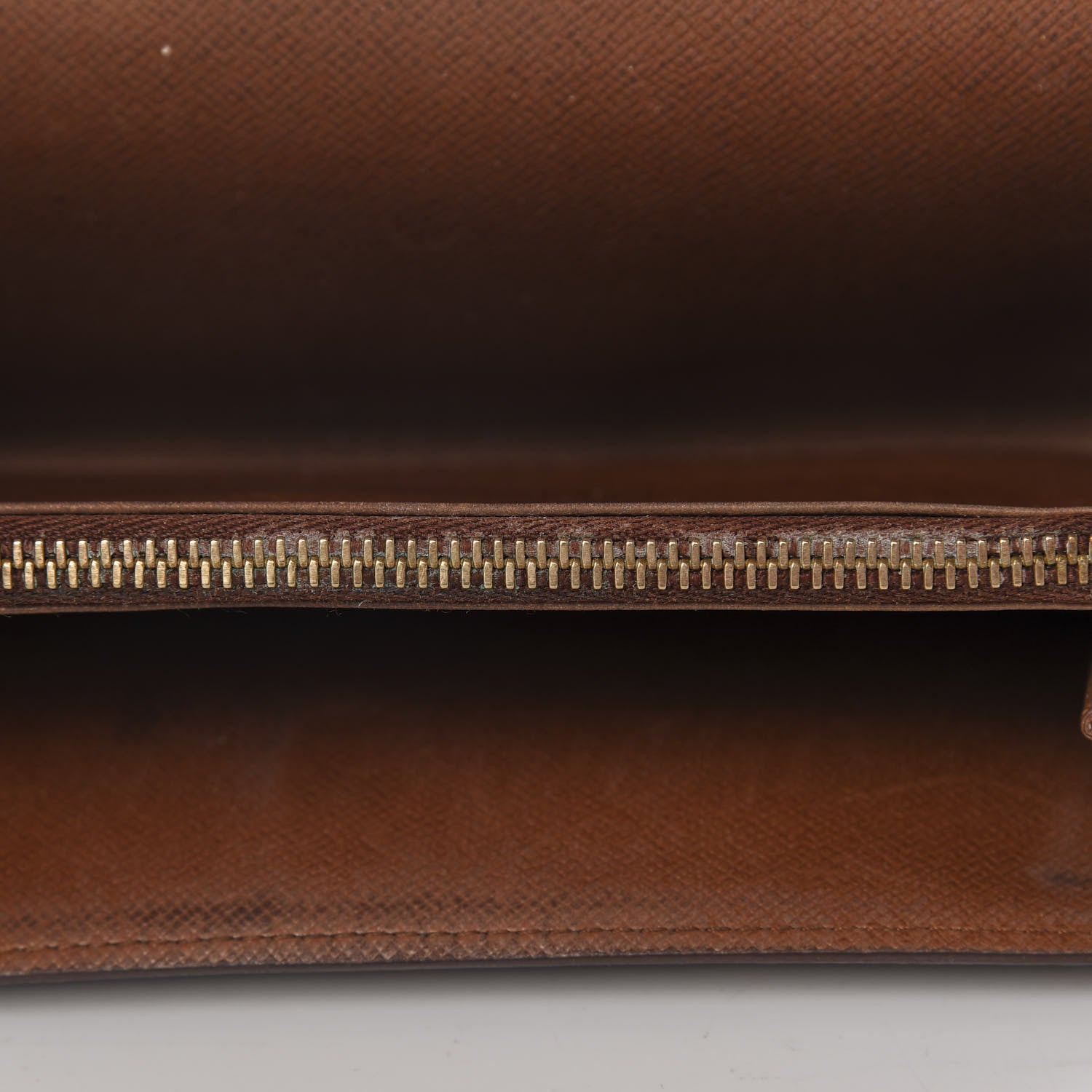 Louis Vuitton Monogram Sarah Wallet 9 of 15