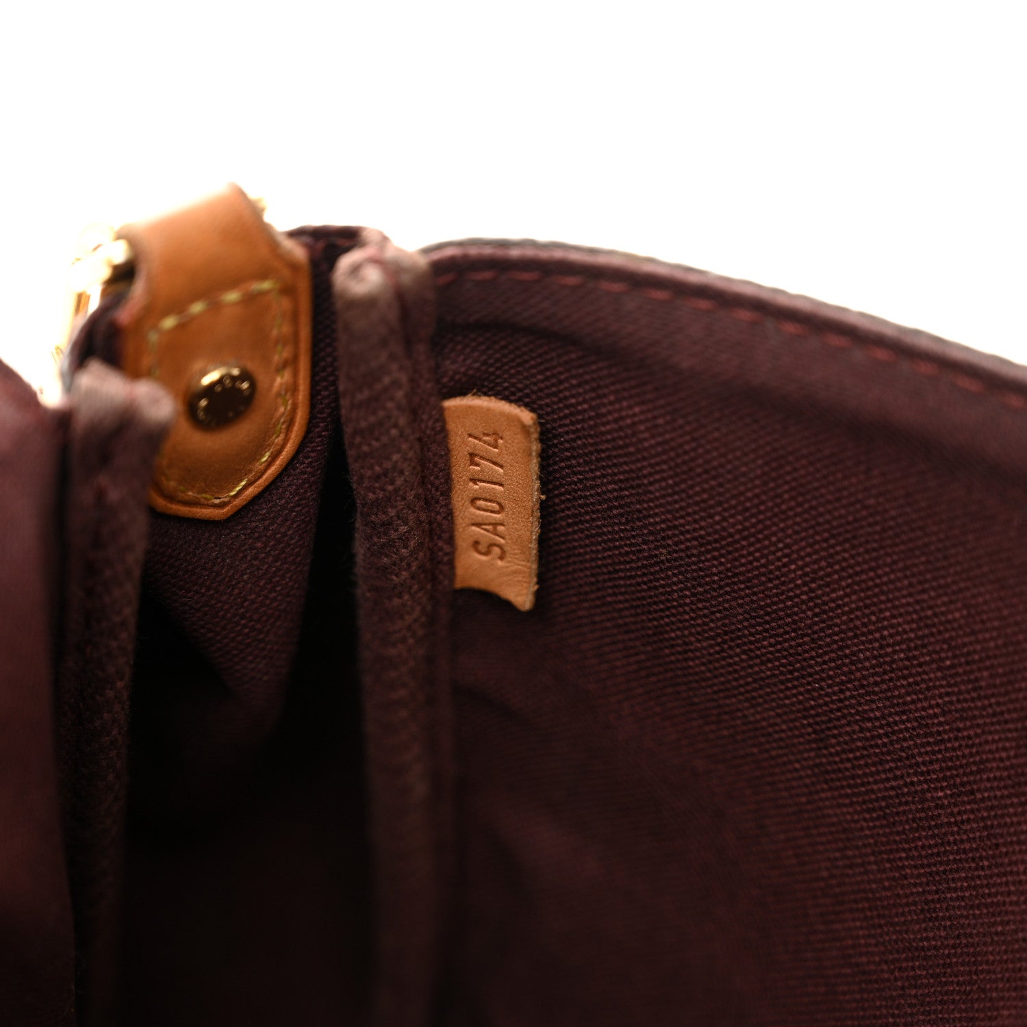 Louis Vuitton Monogram Favorite MM 7 of 13