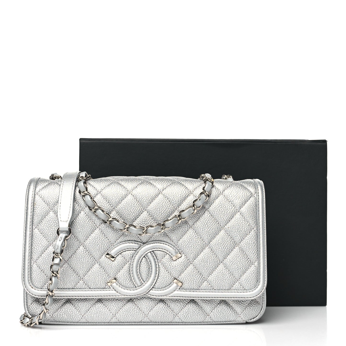 Metallic Caviar Quilted Medium CC Filigree Flap Silver
