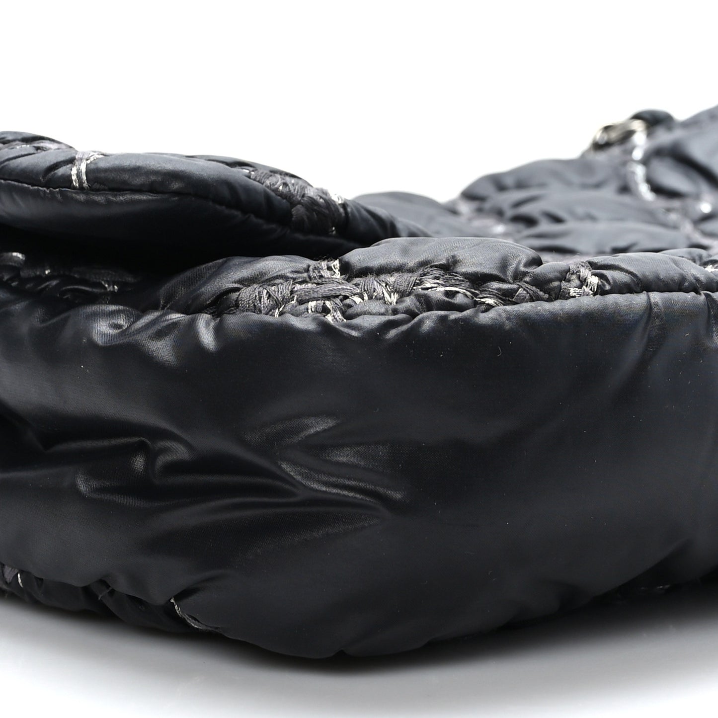 Nylon Quilted Tweed Stitch Medium Bubble Flap Black
