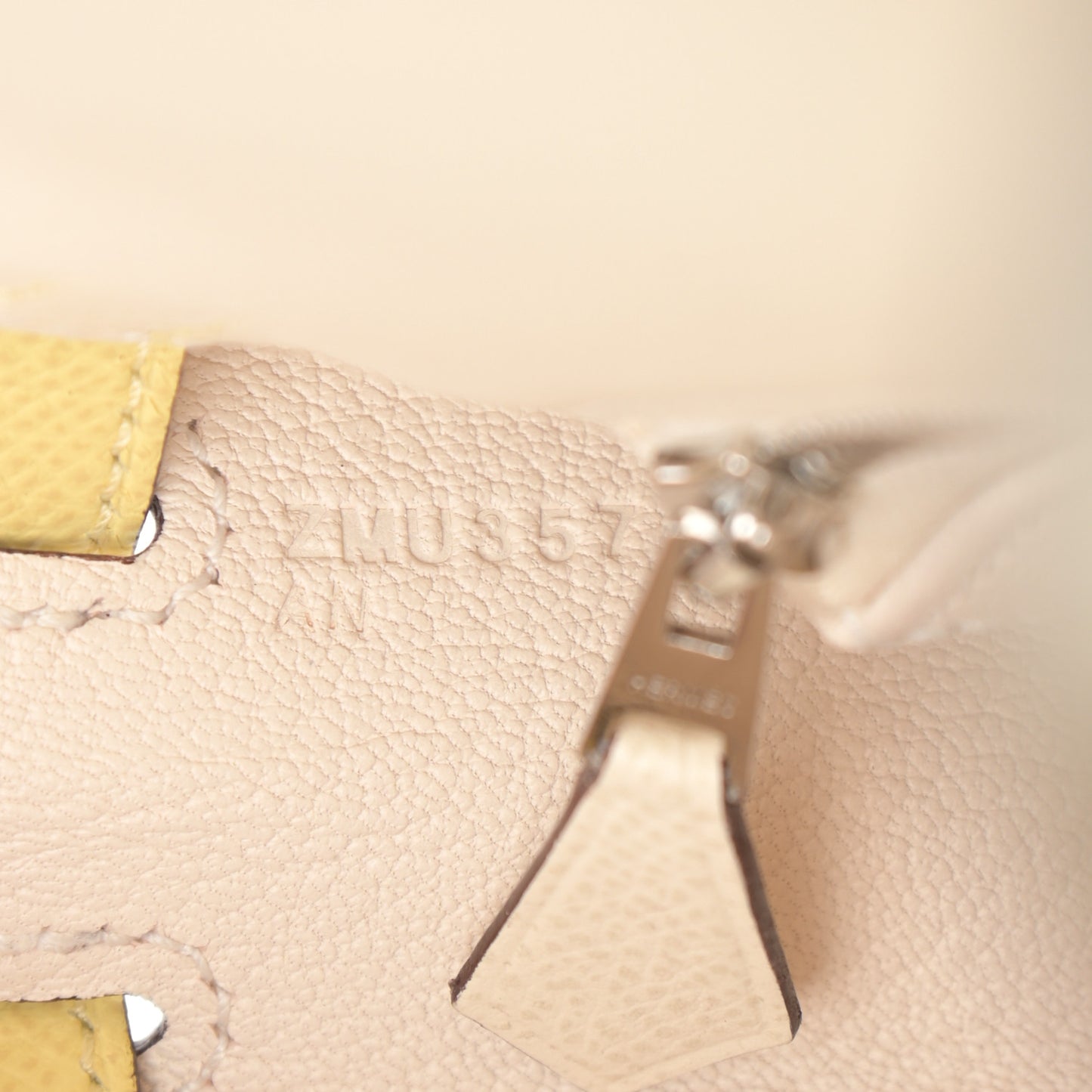 Epsom Tri-Color Kelly Sellier 25 Nata Jaune Poussin Sesame