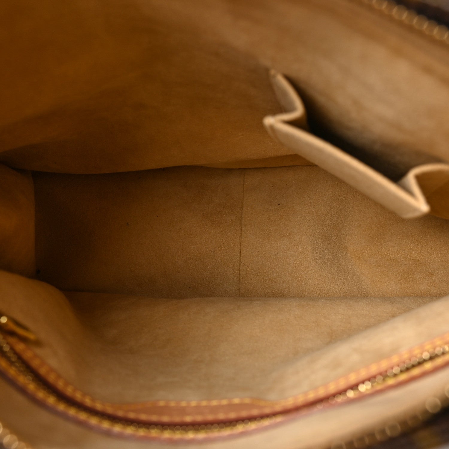 Louis Vuitton Monogram Looping GM 5 of 9