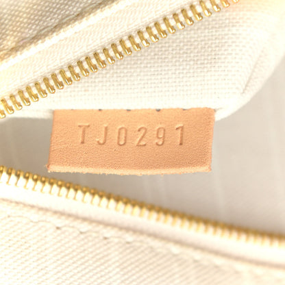 Louis Vuitton Monogram Giant By The Pool Onthego GM Brume 7 of 11