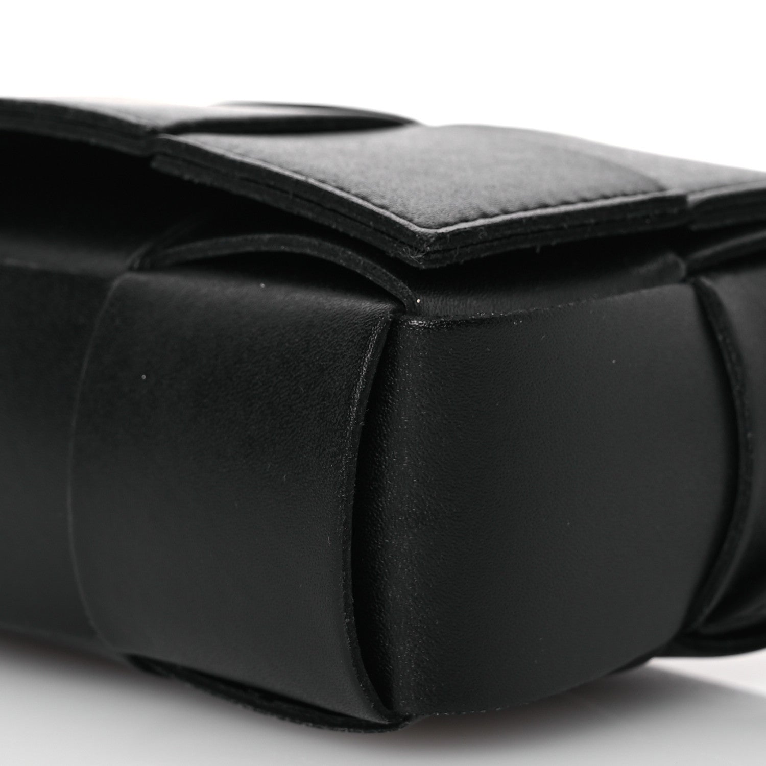 Bottega Veneta Nappa Maxi Intreccio The Belt Cassette Bag Black 9 of 10