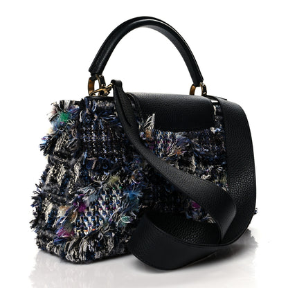 Louis Vuitton Tweed Calfskin Capucines MM Multicolor 3 of 9