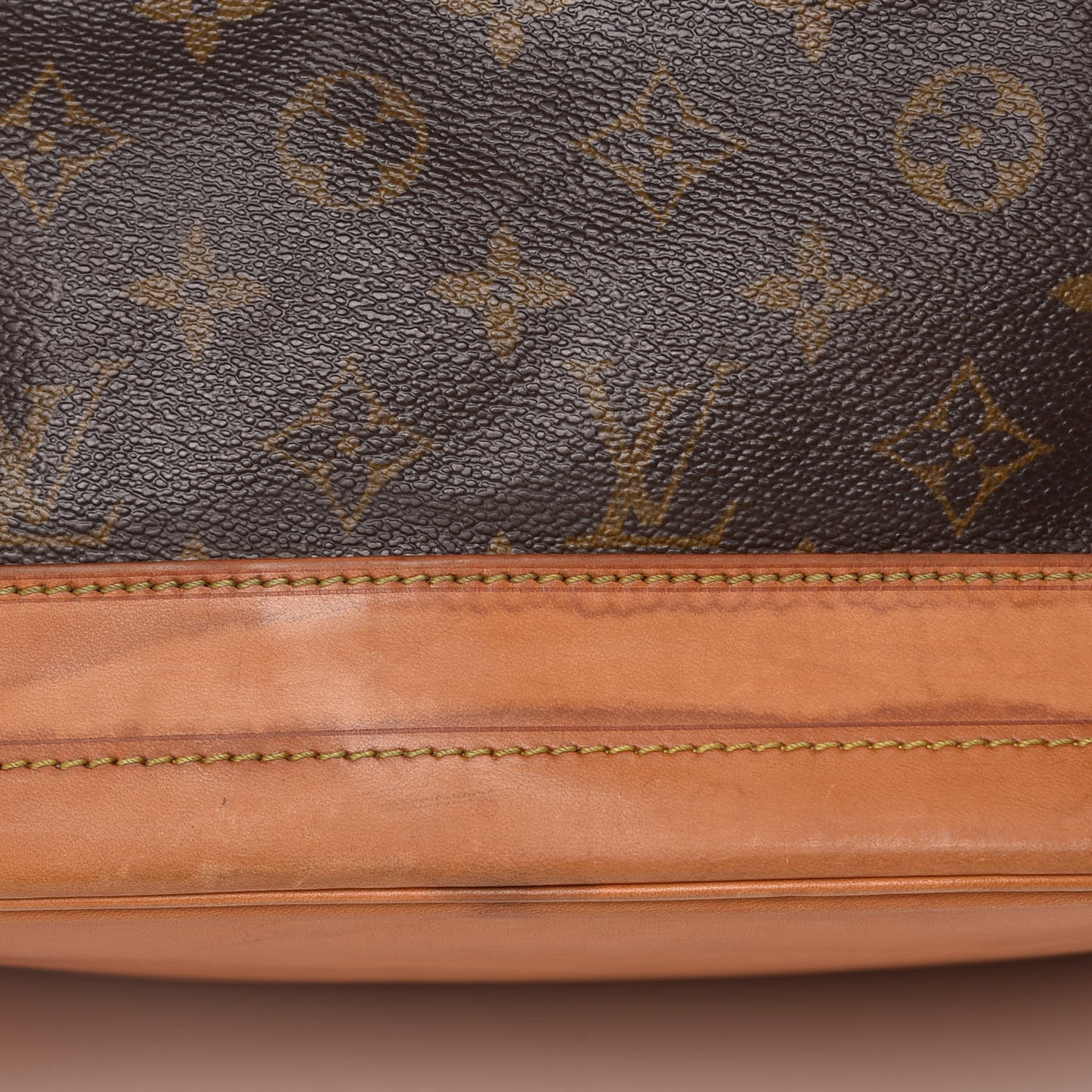 Monogram Noe