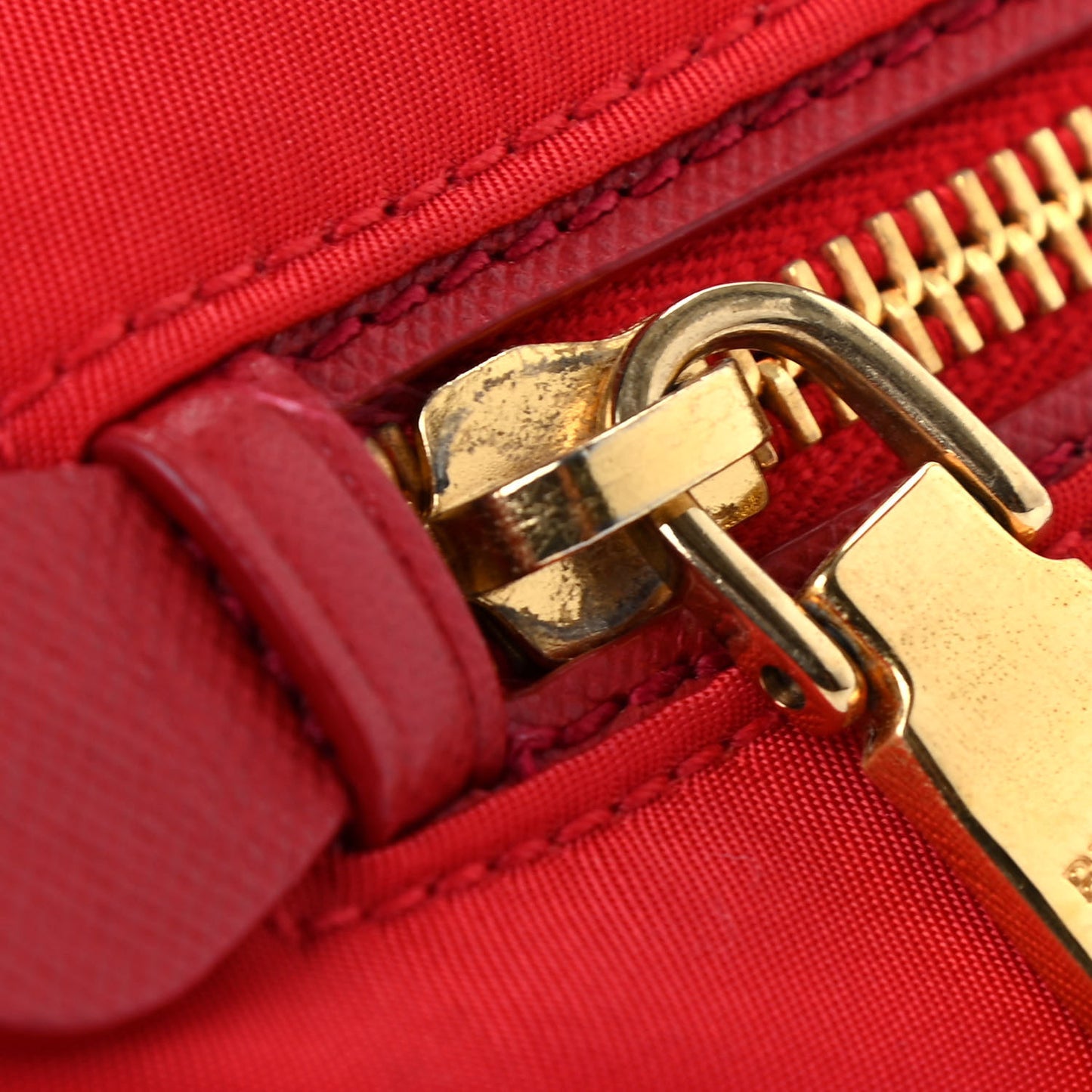 Tessuto Nylon Small Shoulder Bag Rosso