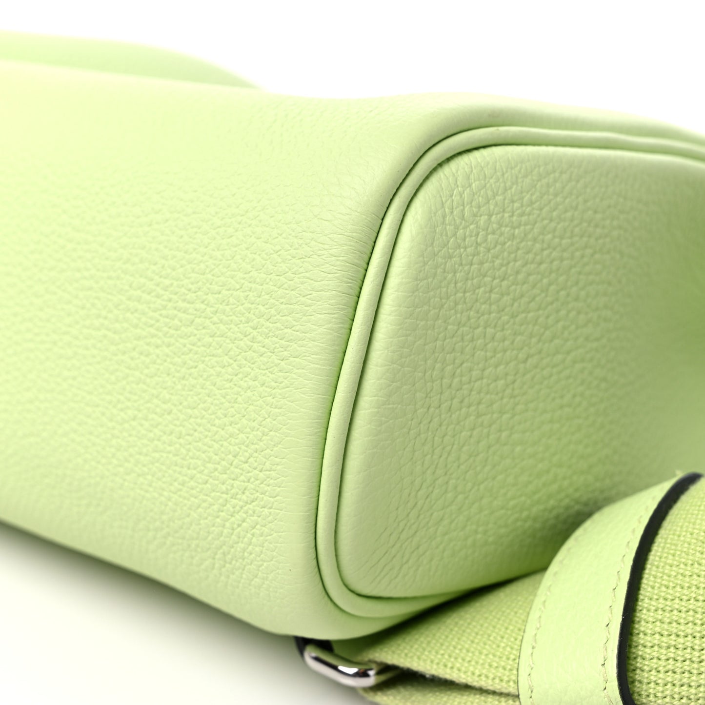 Togo Hac A Dos PM Backpack Vert Absinthe