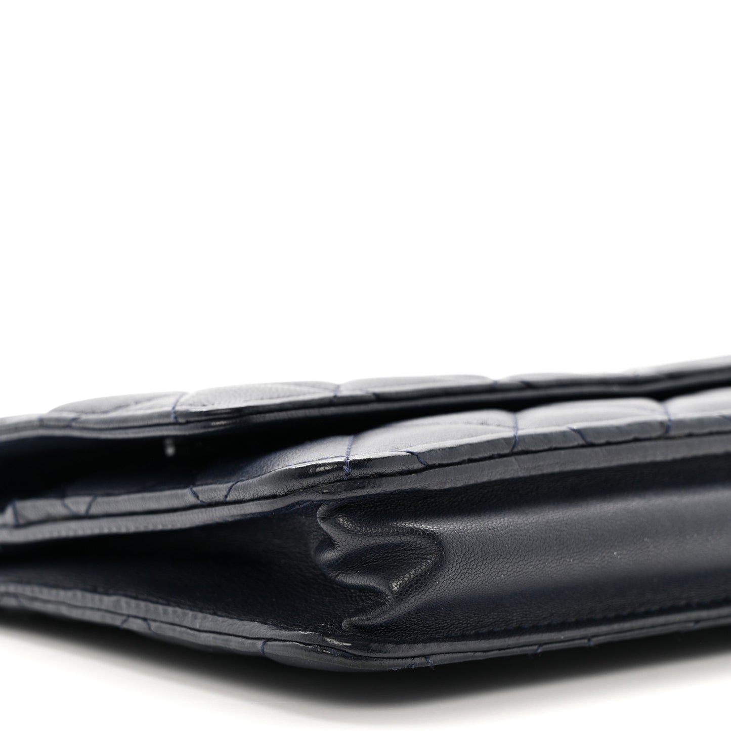 Quilted Wallet On Chain WOC  Navy Blue