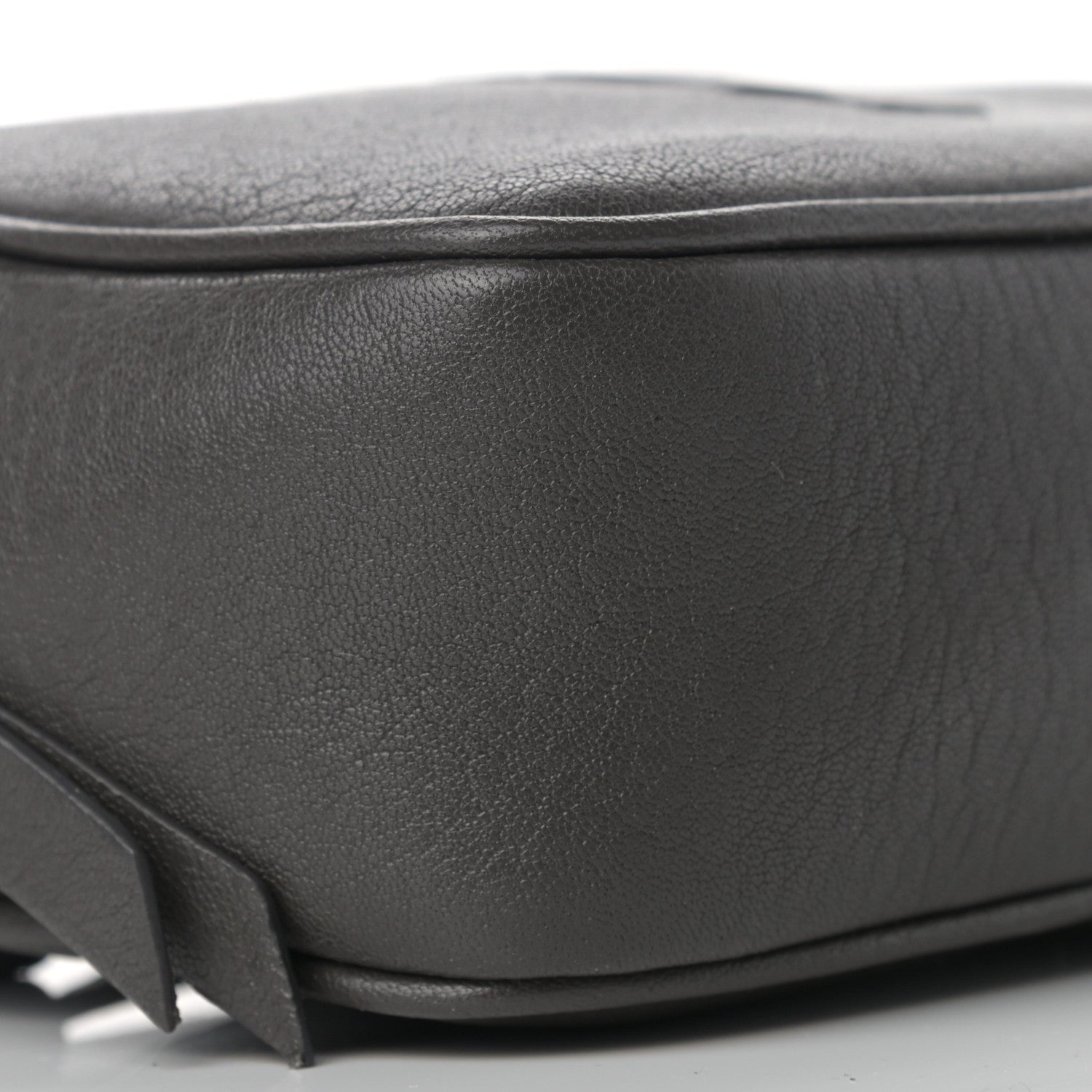 Saint Laurent Lambskin Monogram Lou Belt Bag Asphalt 4 of 8