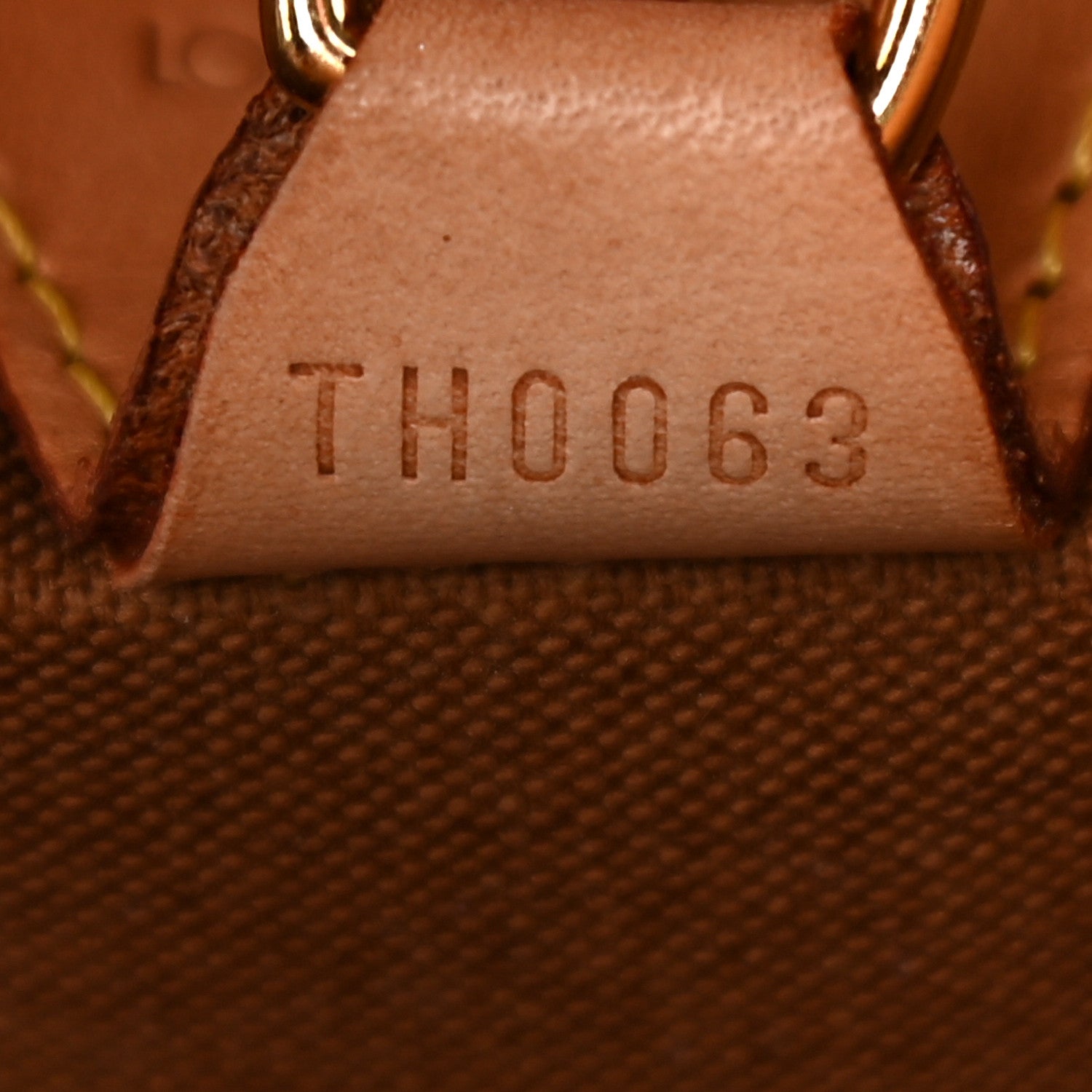 Louis Vuitton Monogram Ellipse MM 7 of 9