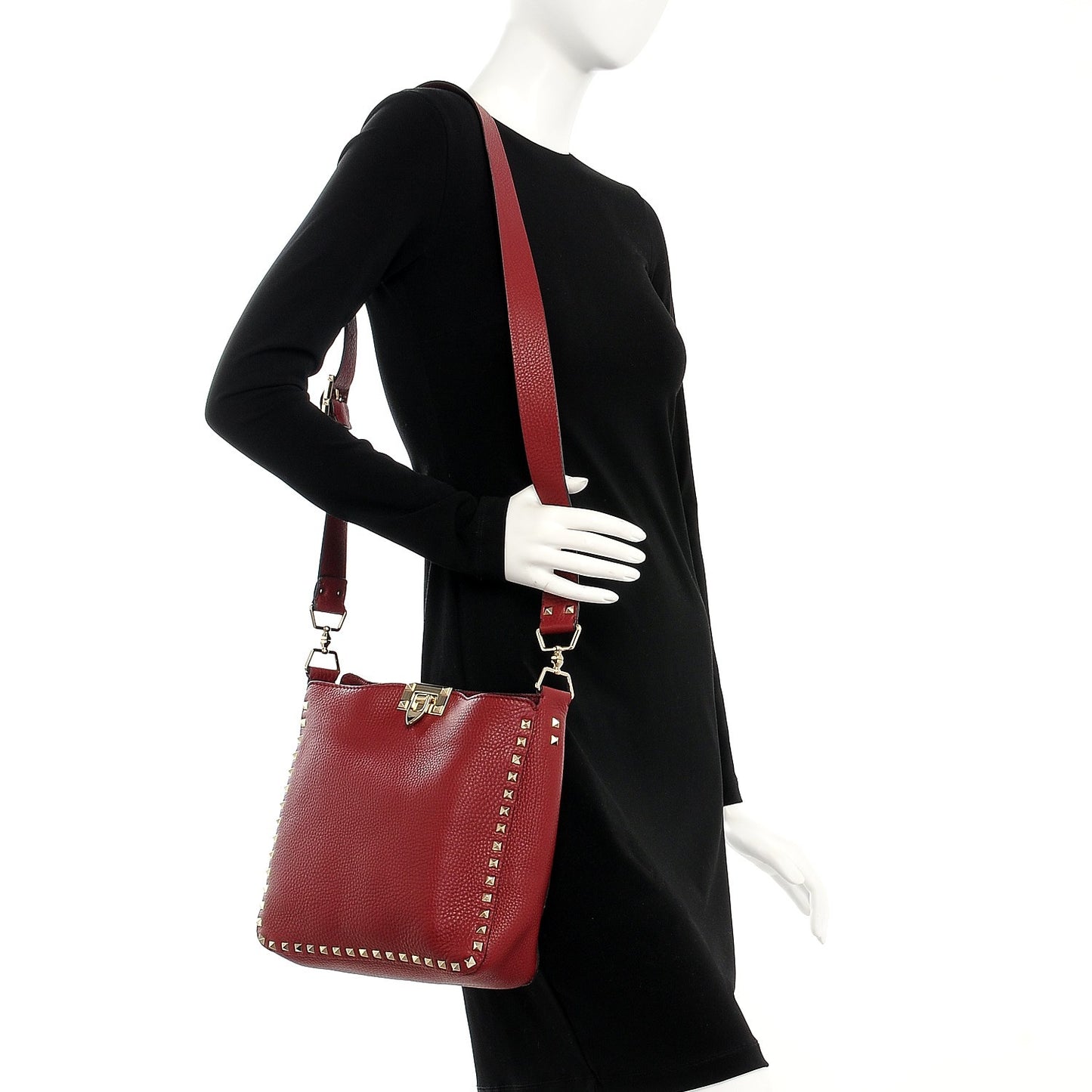 Pebbled Calfskin Small Rockstud Flip-Lock Messenger Bag Rubino