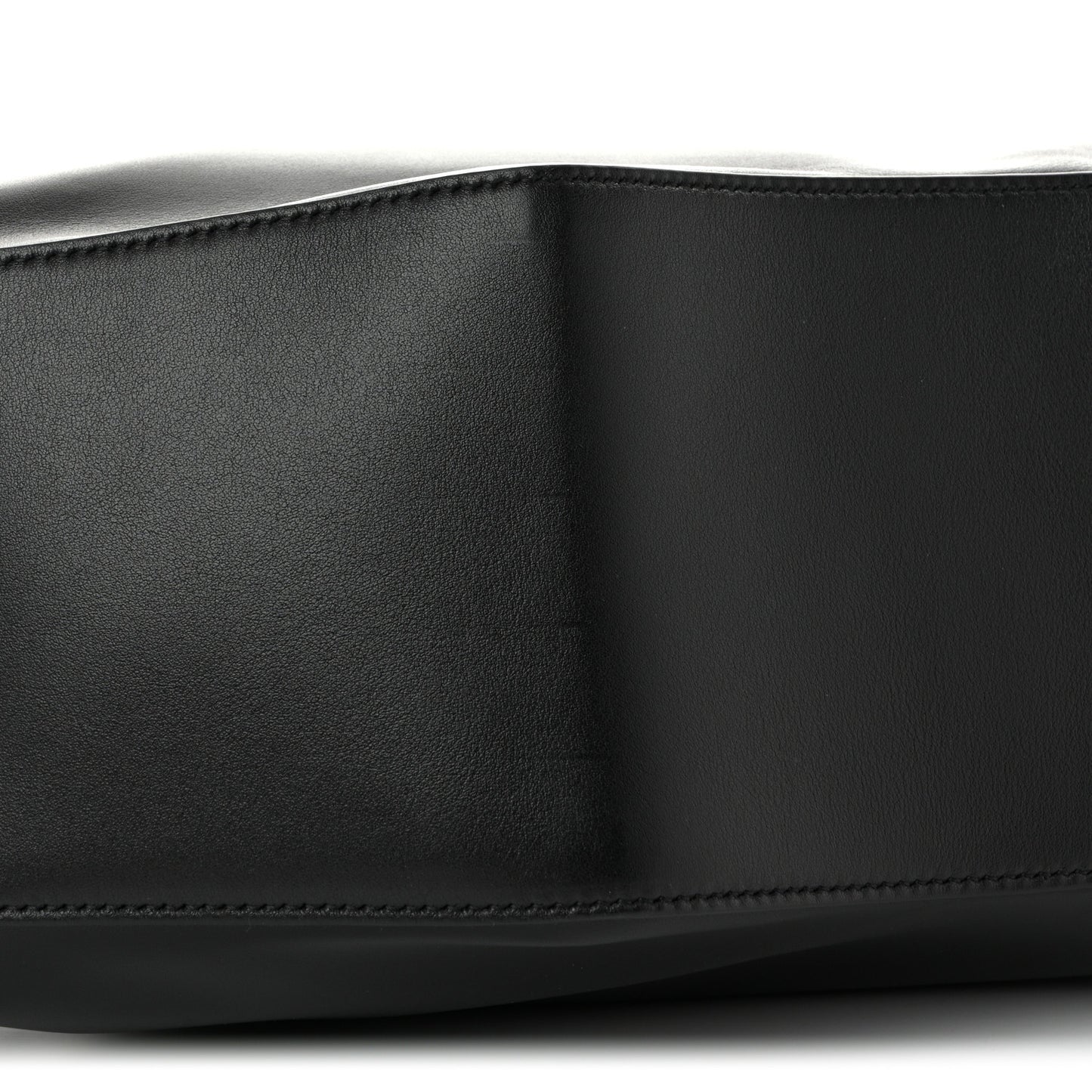 Calfskin The Manta Bag Black