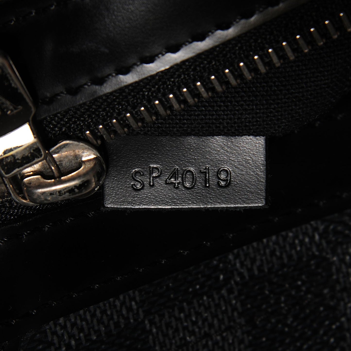 Damier Graphite Daniel GM