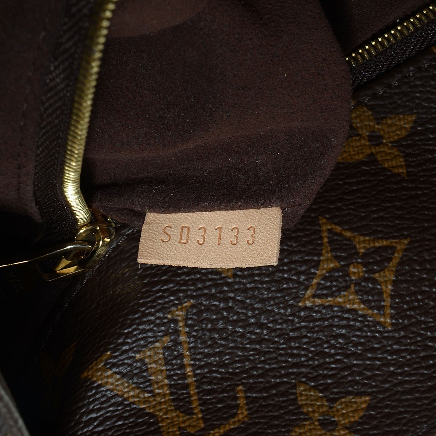 Monogram Metis