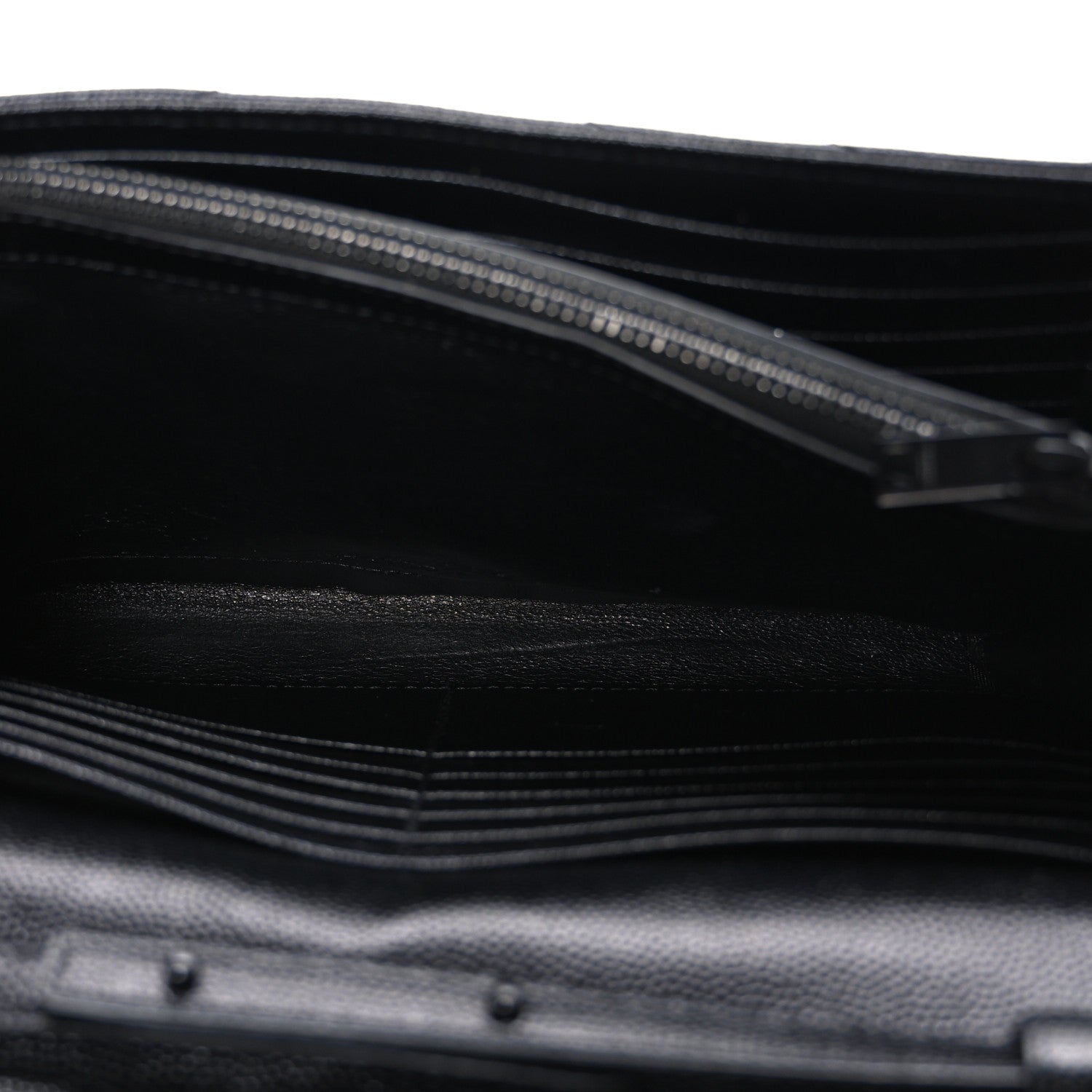 Saint Laurent Grain De Poudre Matelasse Chevron Monogram Monochrome Chain Wallet Black 5 of 10