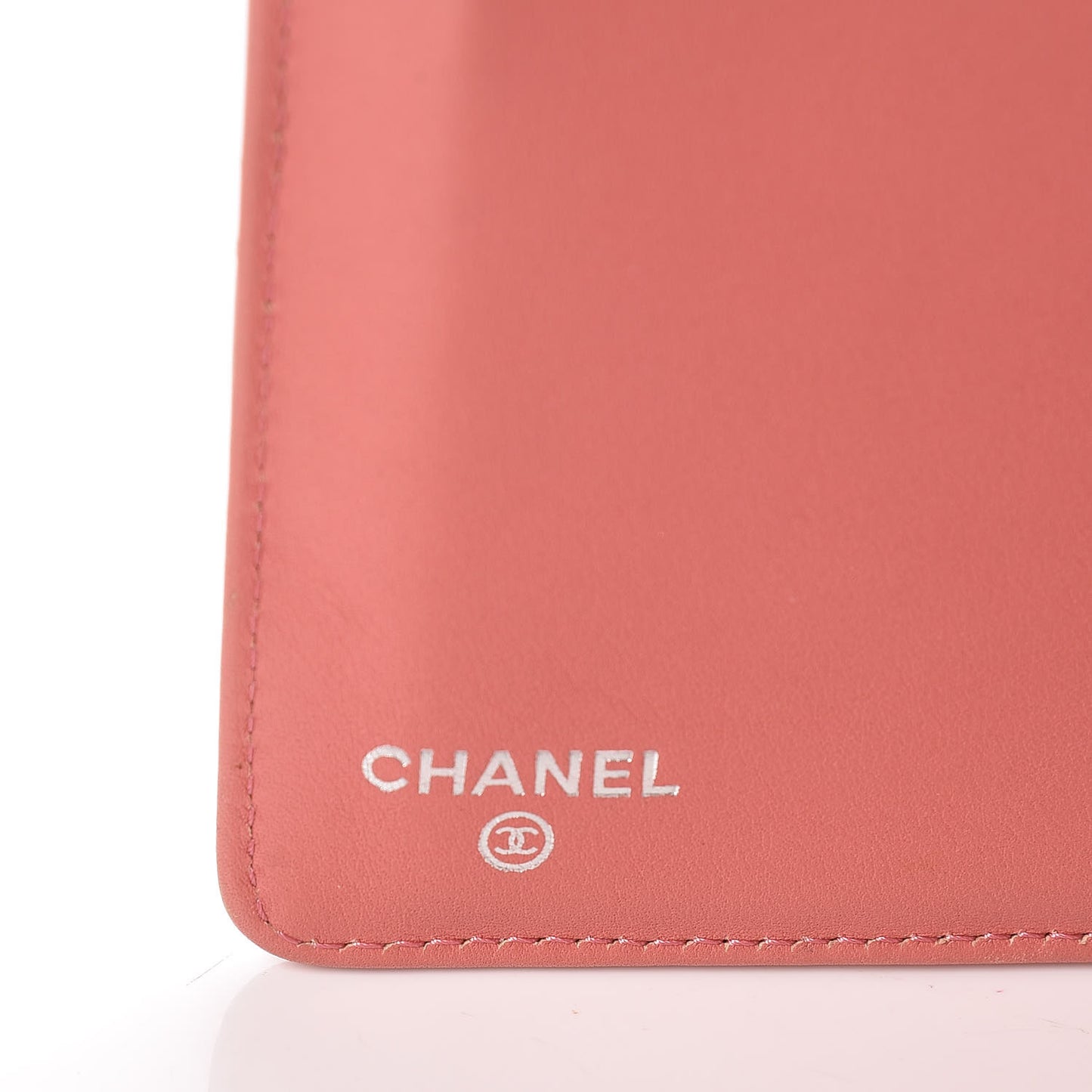 Patent Quilted Brilliant Yen Wallet Pink
