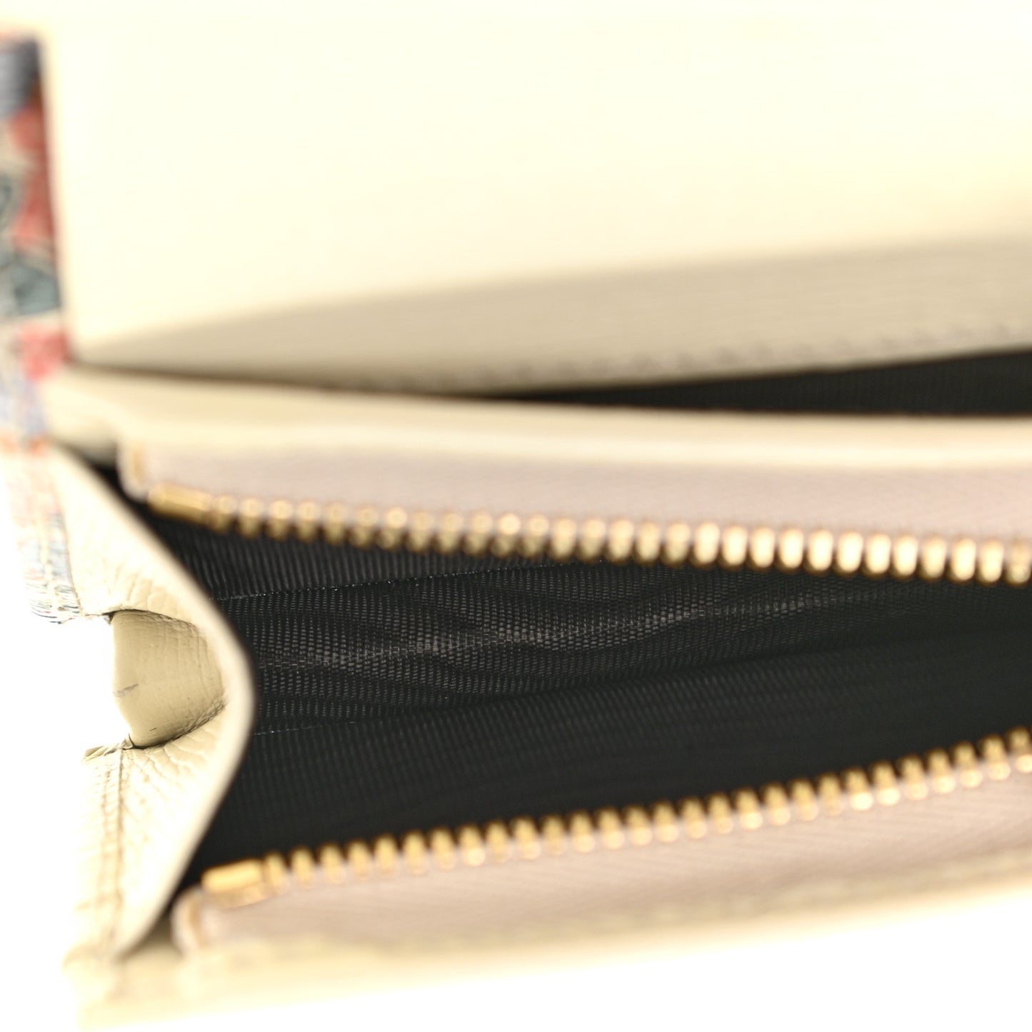 X LIBERTY OF LONDON Calfskin Infinity Abbey Horsebit 1955 Card Case Wallet Perfect Pink Ivory