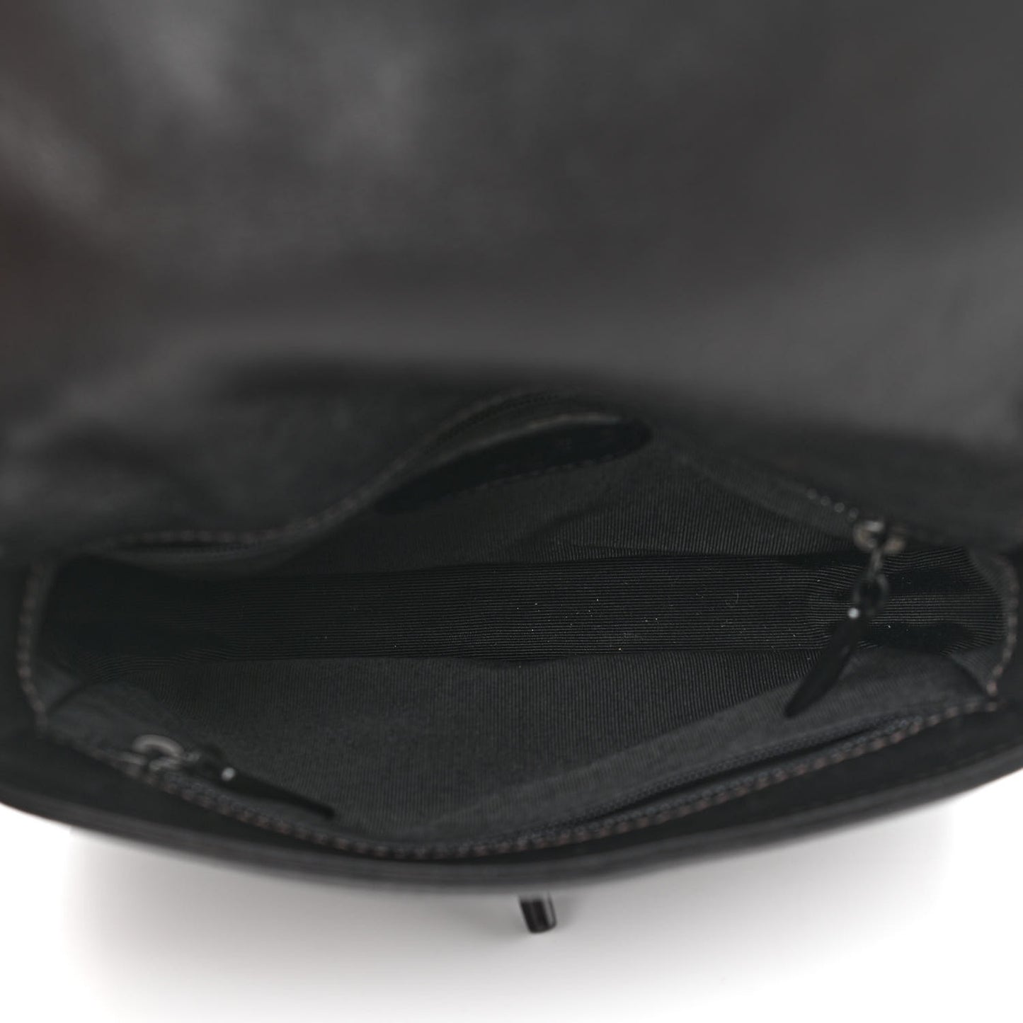 Calfskin Small Messenger So Black