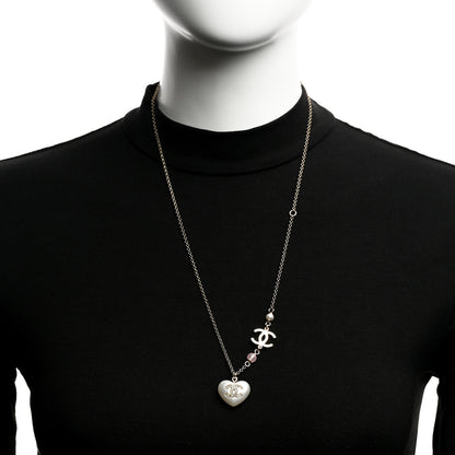 Chanel Resin Crystal CC Heart Necklace Pearly White Gold 2 of 6
