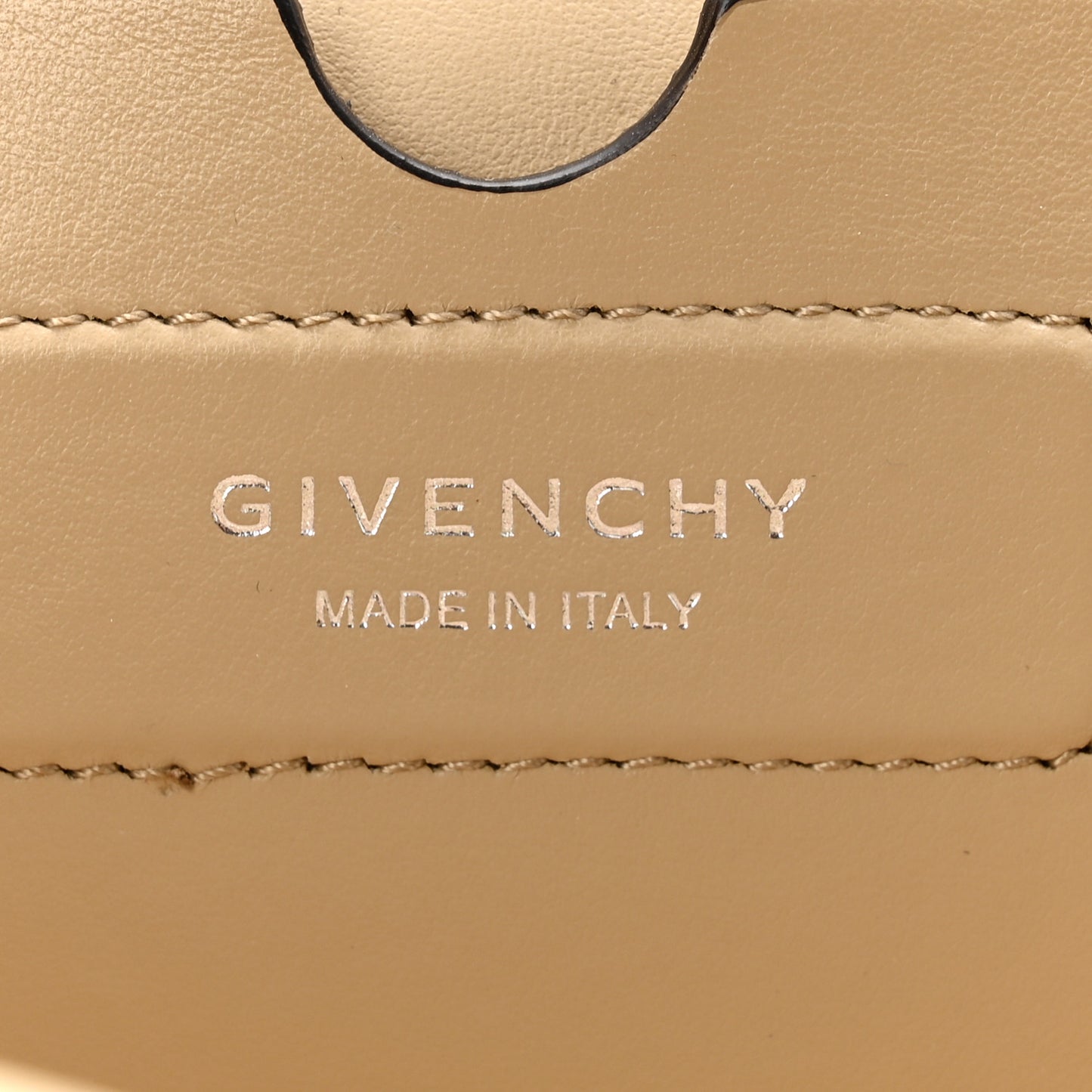 Smooth Calfskin Medium Soft Antigona Beige